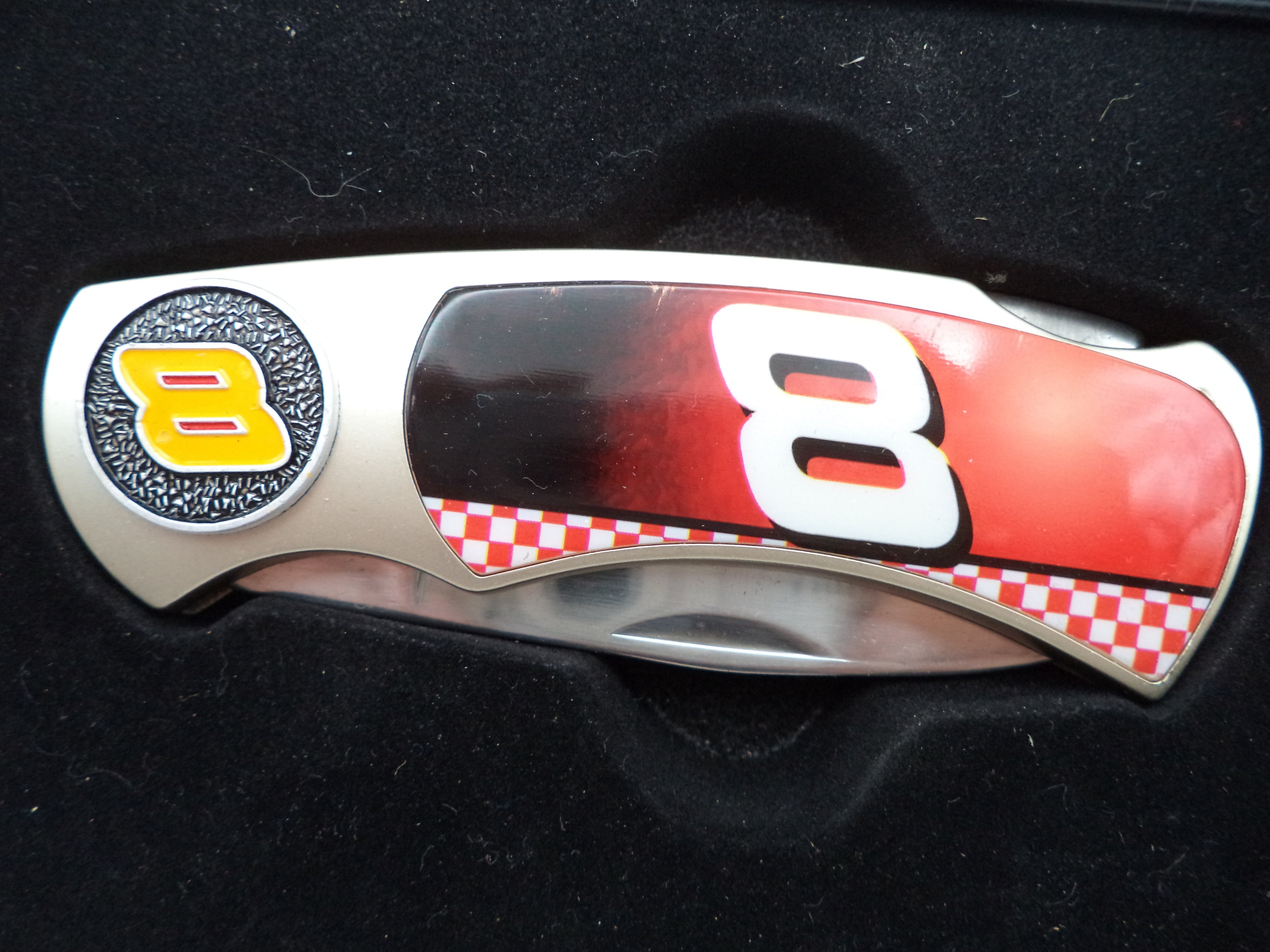 Dale Earnhardt Jr. Knife in Metal Tin  New 0017
