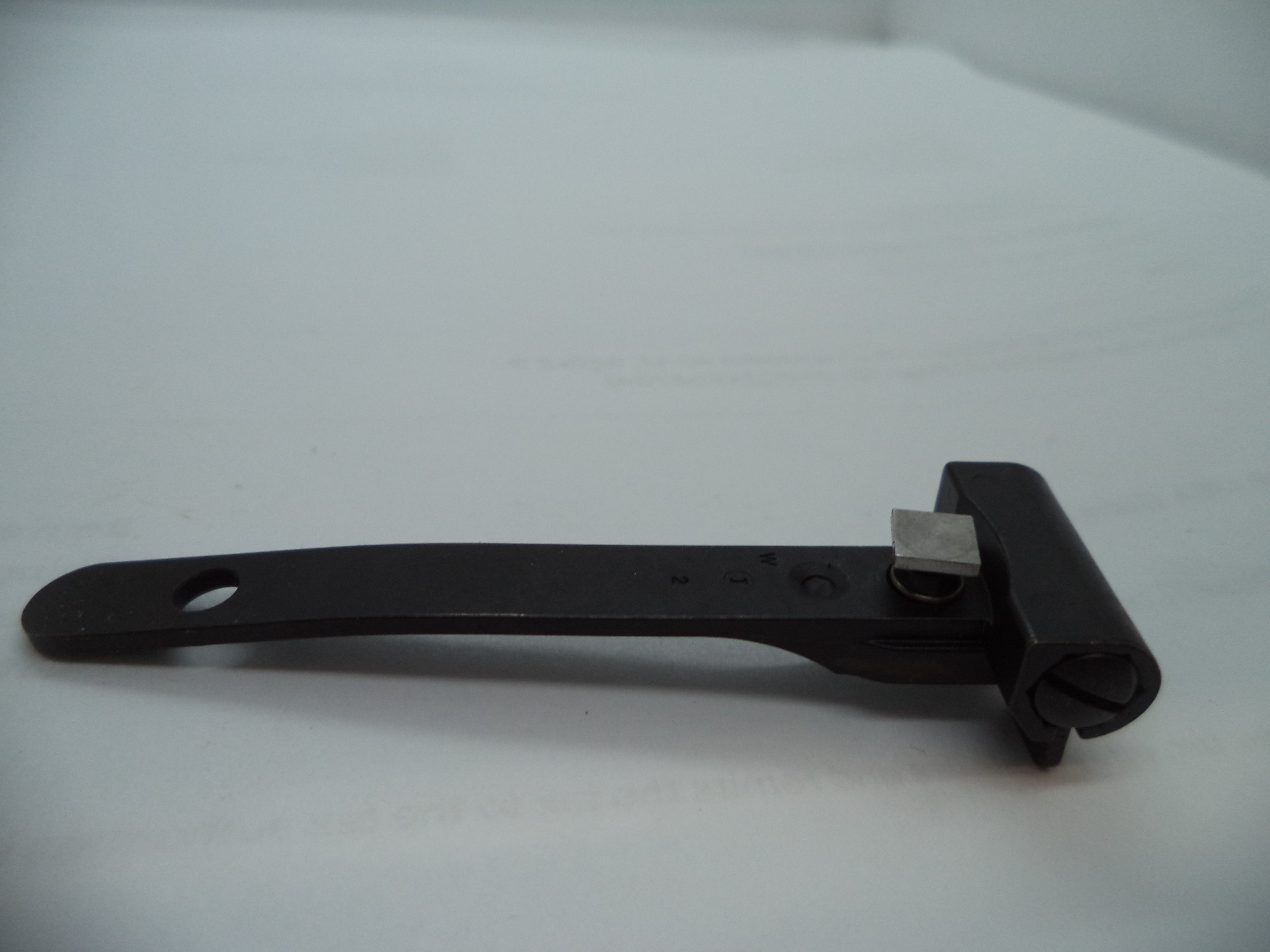 Smith & Wesson L Frame 686 Plus Rear Sight Assembly - 1.835" White Outline 226060000