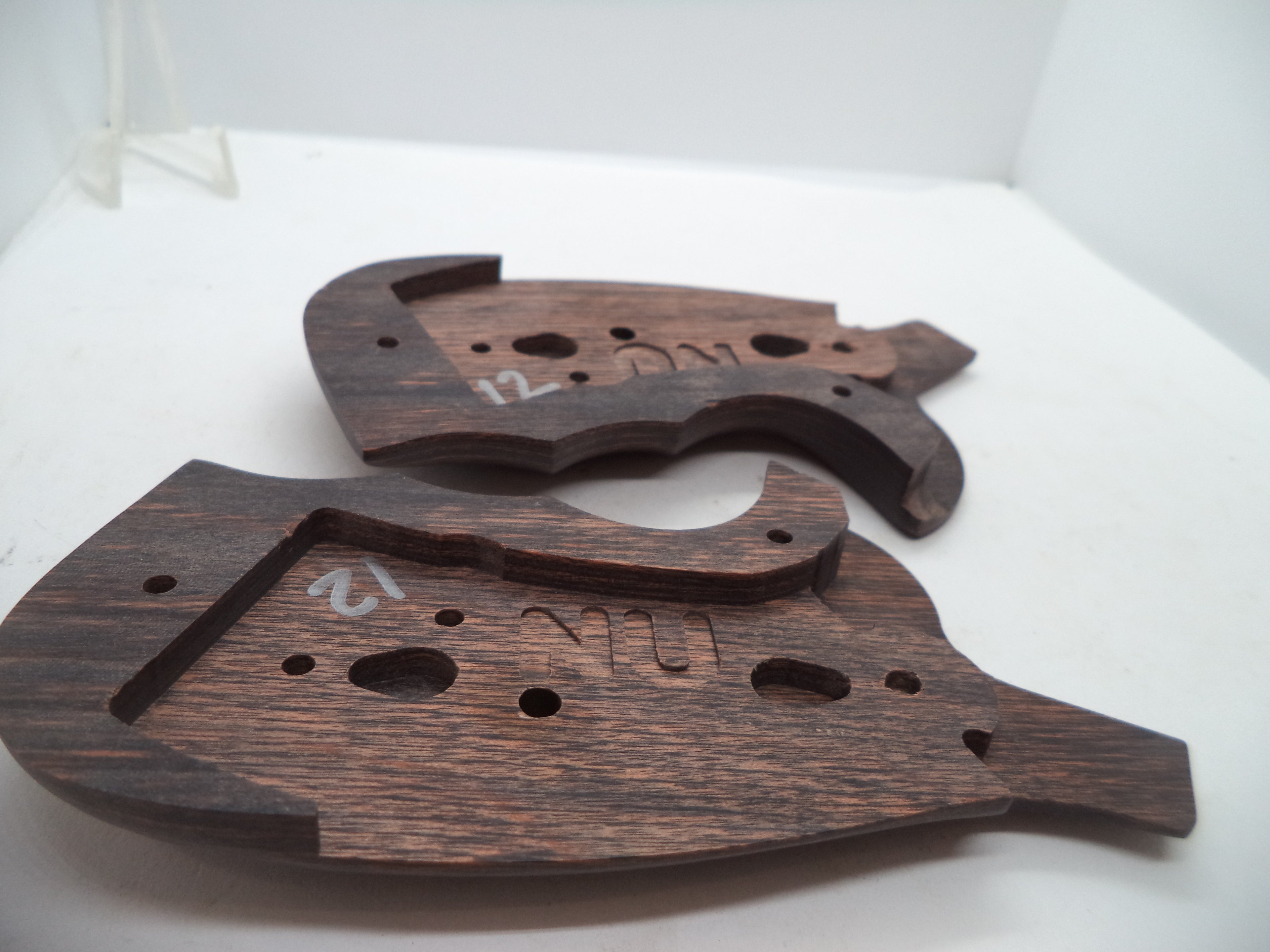 Smith & Wesson N Frame Wood Grips with Hardware - Round Butt Only - Factory New Part 3009703