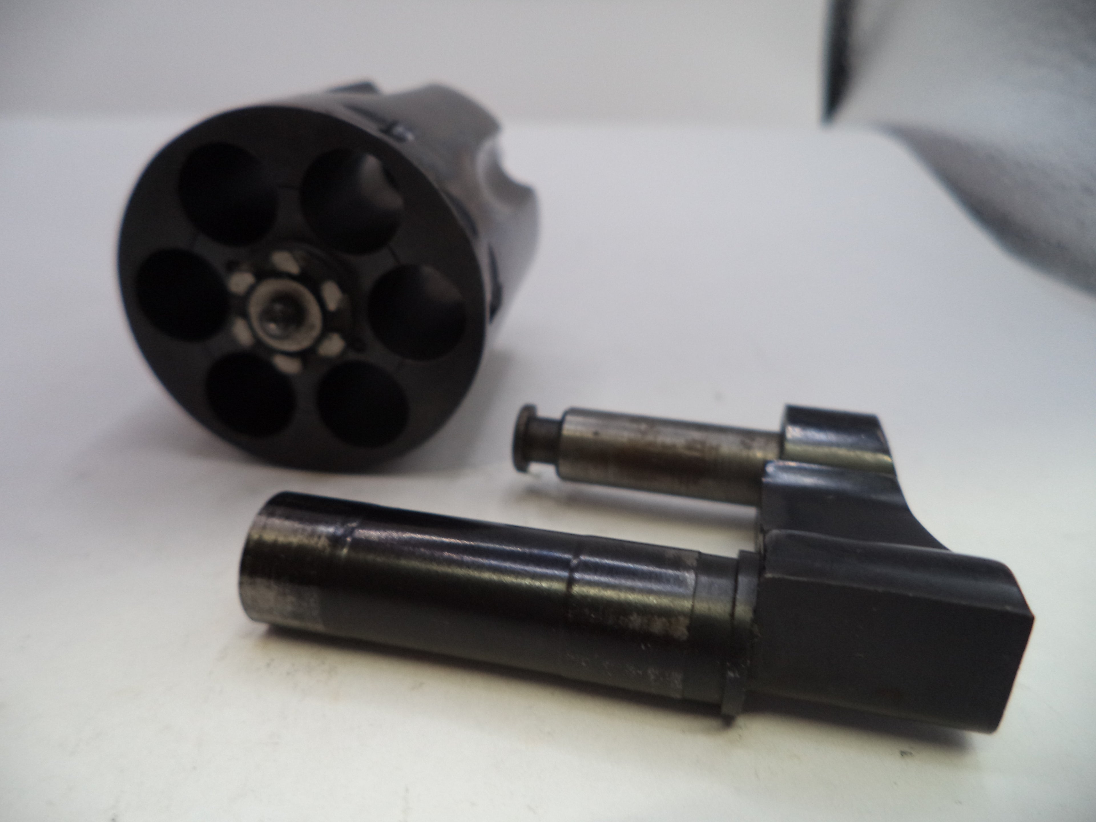 Smith & Wesson J Frame Cylinder 6-Shot Blue Steel .32 Long - Model 30-1 A332