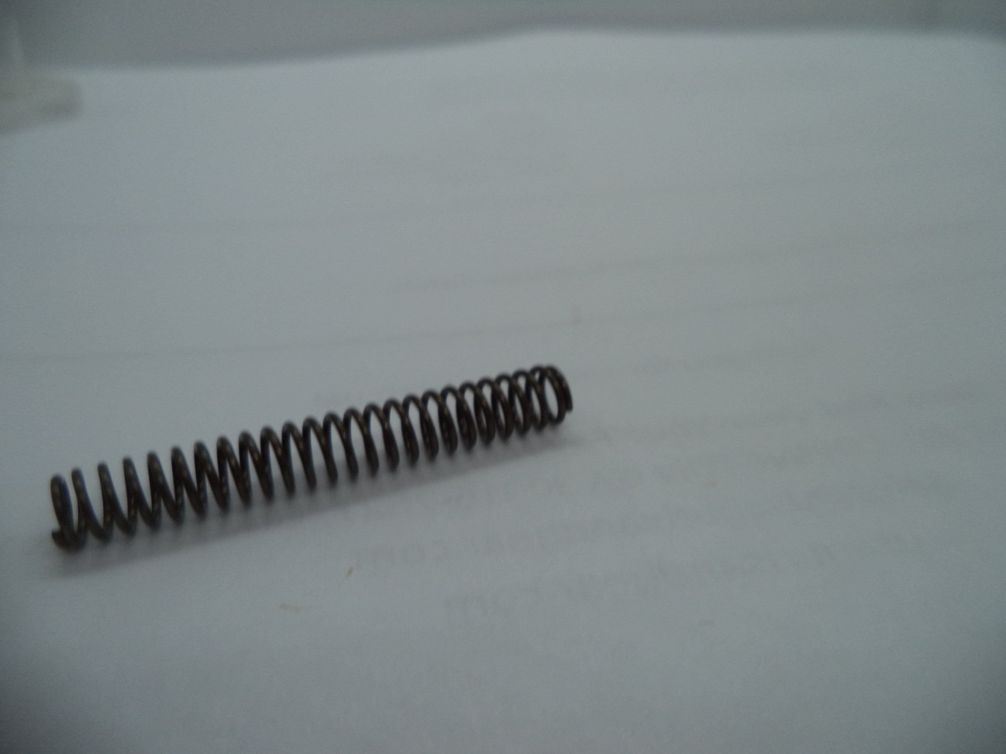 Wolff Trigger Return Spring for S&W Centerfire Pistols - 2.5 LB | 9mm/10mm/.40/.45 | Part 26181