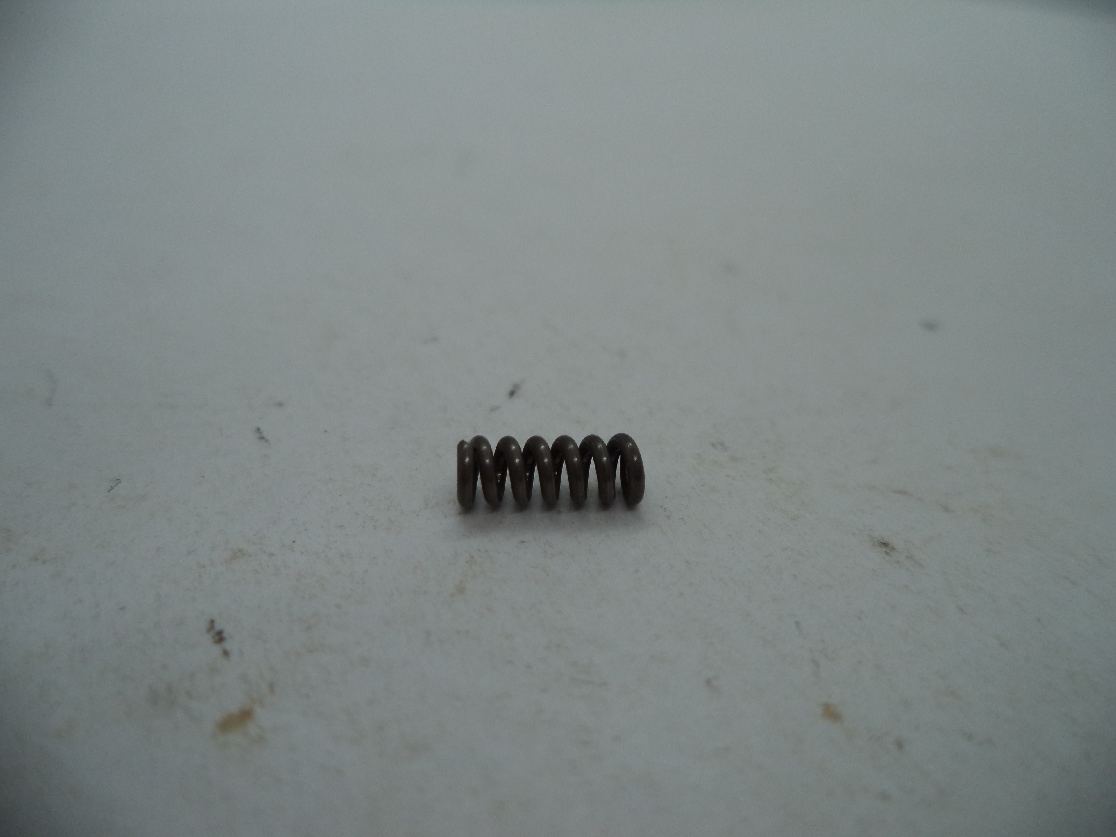 Wolff XP Extractor Spring 18LB for S&W 469/669/6904/6906/6924/6926/6944/6946/3913/3914 9mm - 27131