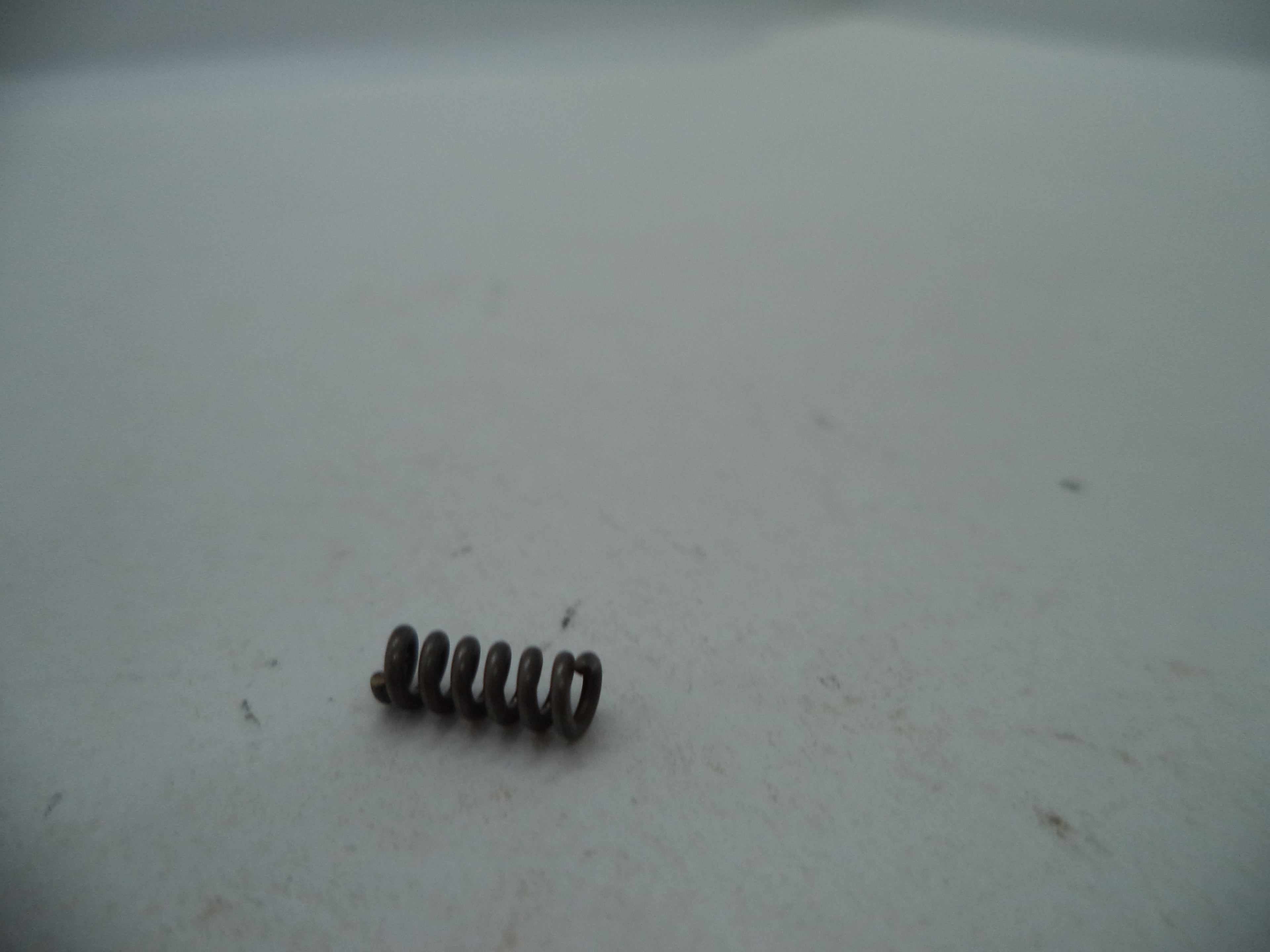 Wolff XP Extractor Spring 18LB for S&W 469/669/6904/6906/6924/6926/6944/6946/3913/3914 9mm - 27131