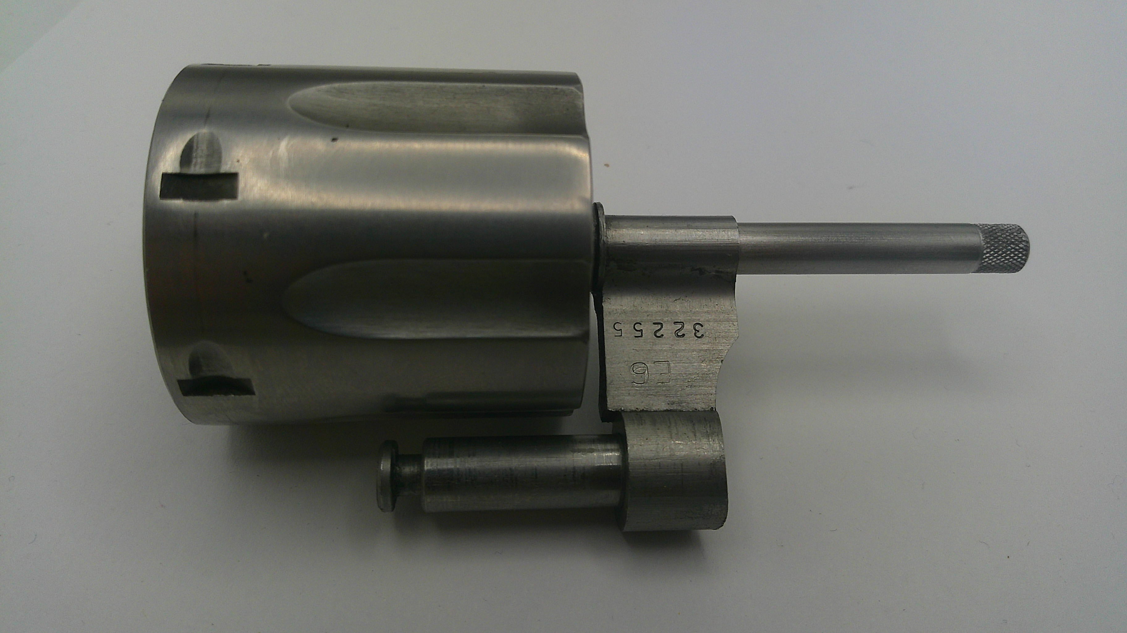 Smith & Wesson L Frame Mode3l 686 .357 Magnum Cylinder 6 Shot for 4" or longer