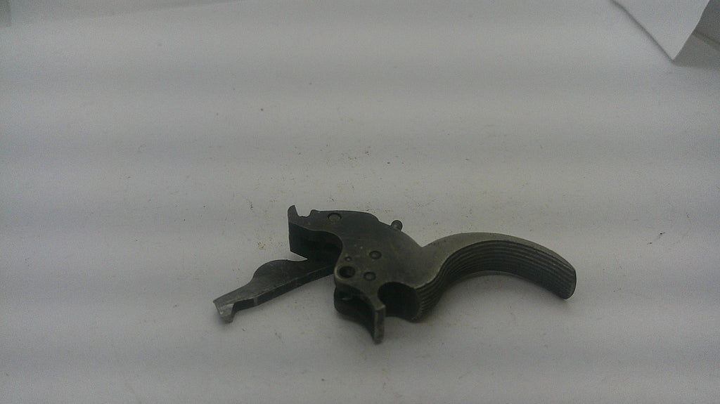 Smith & Wesson I Frame Terrier Pre-Model 32 trigger with hand .38 S&W, side view. Inventory reference Pre32184.