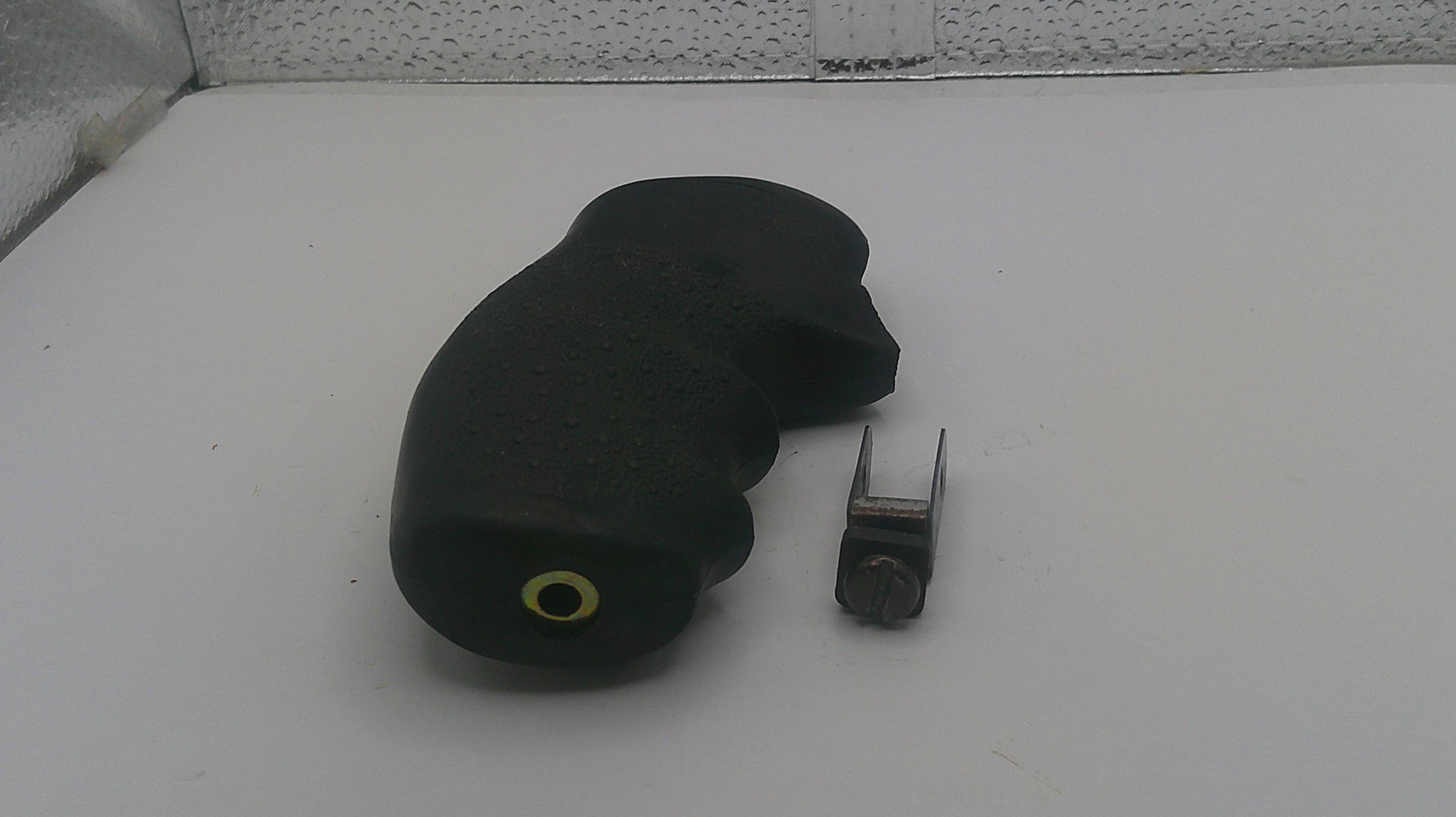 Smith & Wesson Revolver J Frame Model 60-14 .357 Magnum Monogrip Mogue Rubber Grips Jz3