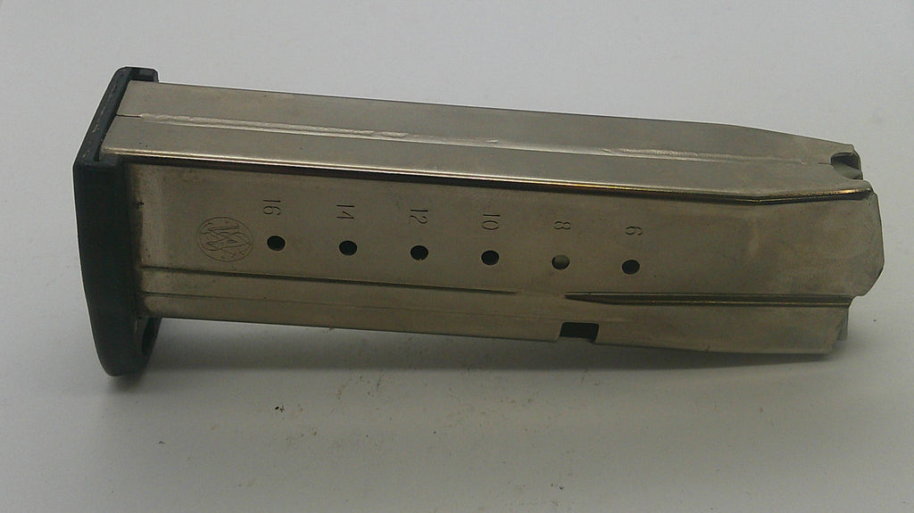 Smith & Wesson Smith & Wesson SD9 Magazine SD17 Part SD17