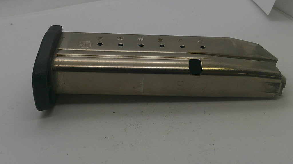 Smith & Wesson Smith & Wesson SD9 Magazine SD17 Part SD17