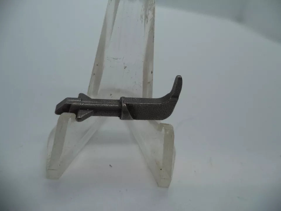 Smith & Wesson Pistol Model 4043 Disconnector .40 S&W 4043C