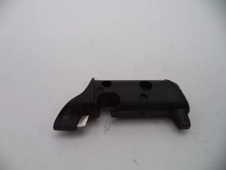 Smith & Wesson Pistol M&P 9 9mm Magazine Catch Used Part MP905E