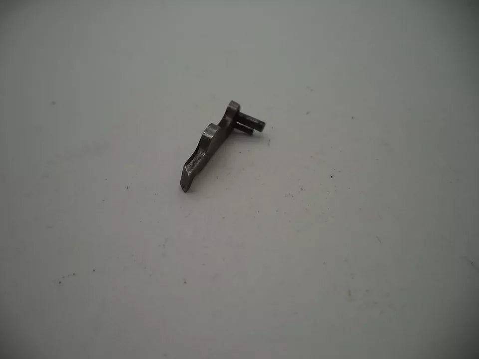 V3315 Smith & Wesson J Frame Model 32 & 33 Hand .38 S&W ctg. Used Part