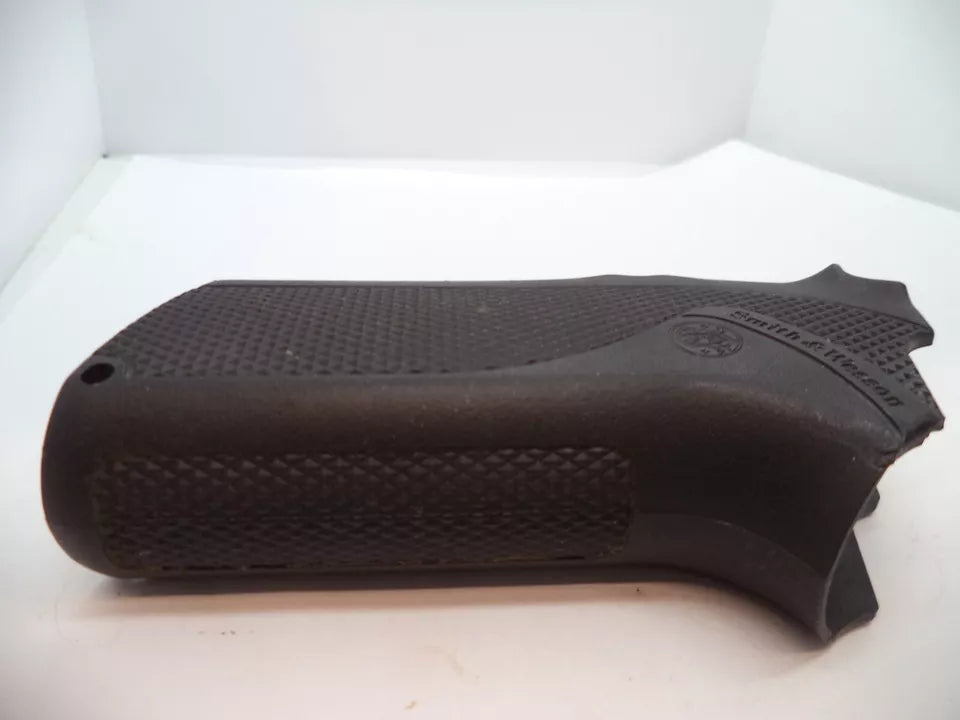 Smith & Wesson Pistol Model 4043 Black Plastic Grip (Curved)  .40 S&W 4043B