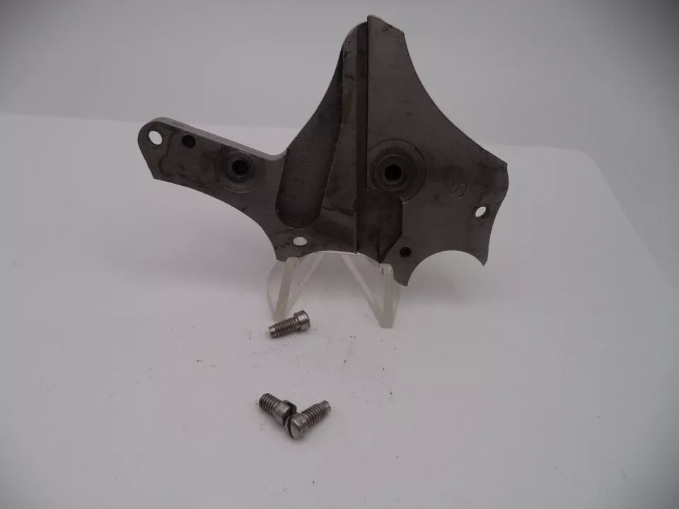Smith & Wesson Model 686 L Frame Side Plate with Screws .357 Magnum, Part# 6862
