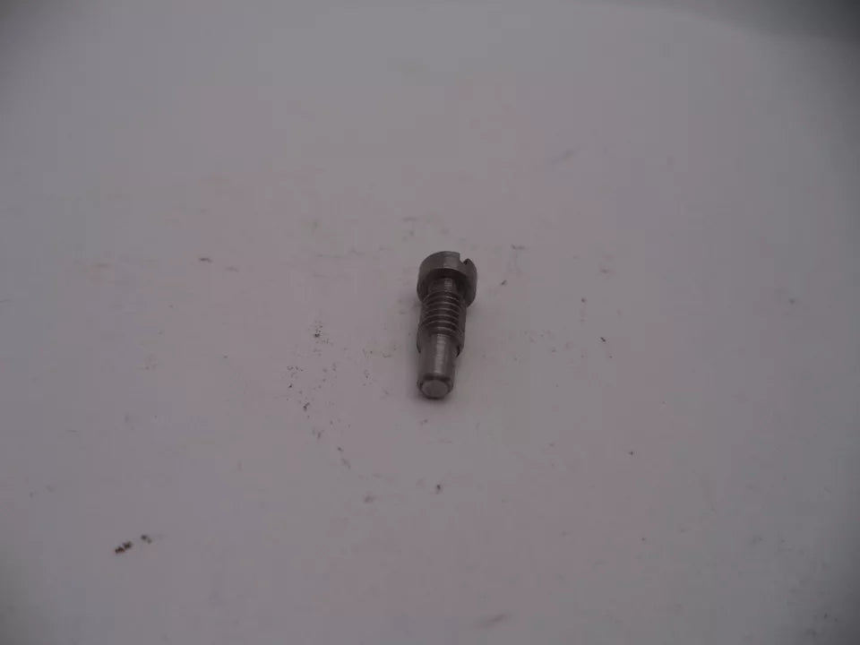 Smith & Wesson Model 686 L Frame Strain Screw Round Butt .357 Magnum, Part# 6861