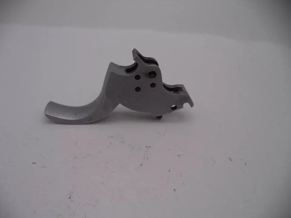 Smith & Wesson L Frame Model 686 Trigger Assembly - .300" .357 Magnum - OEM Factory Part 68613