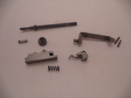 J654 Smith & Wesson Used J Frame Model 31 .32 Caliber New Style Internal Parts Kit