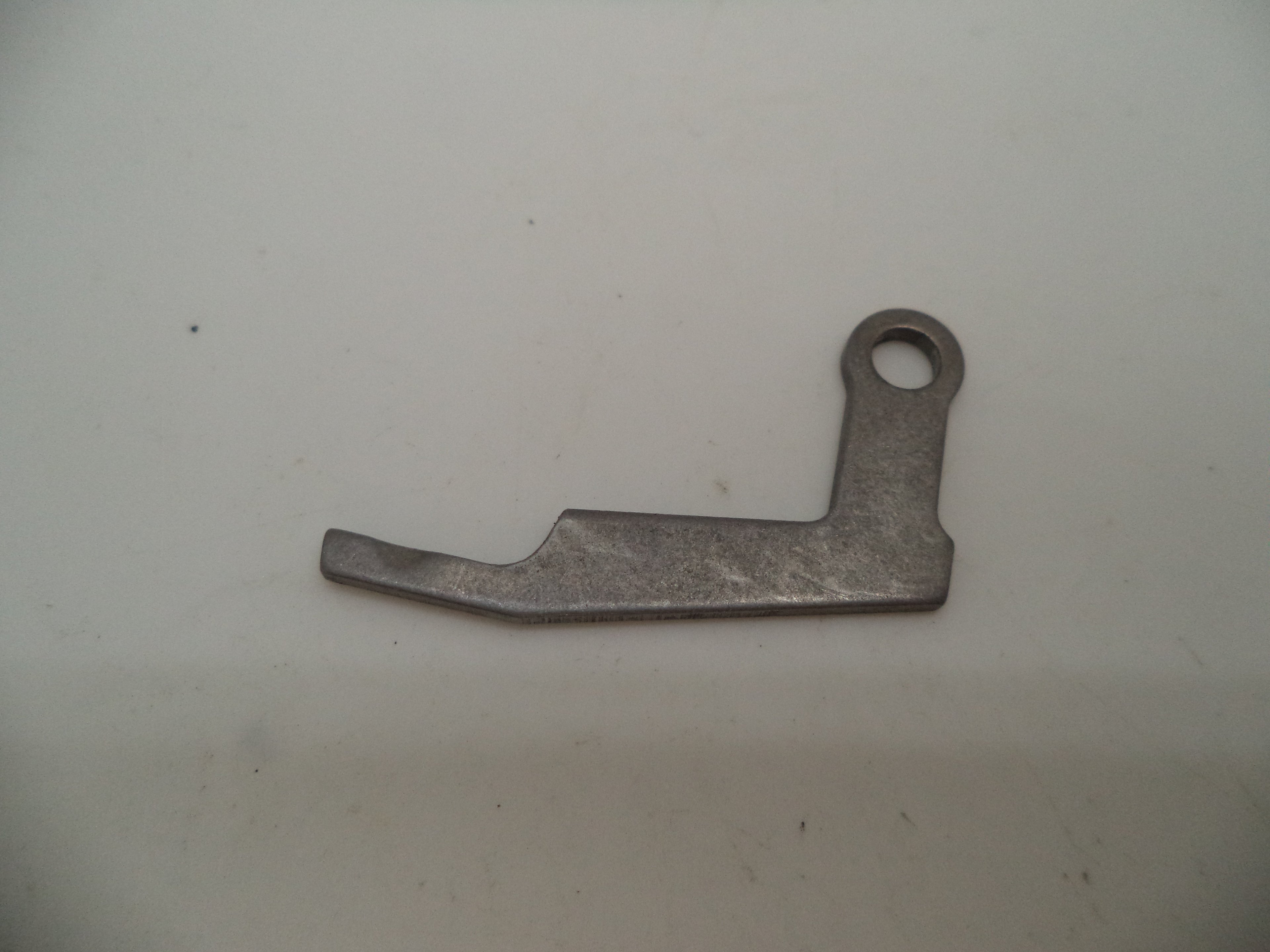 S&W Model 915 Ejector & Magazine Depressor 915L - 9mm Used Part