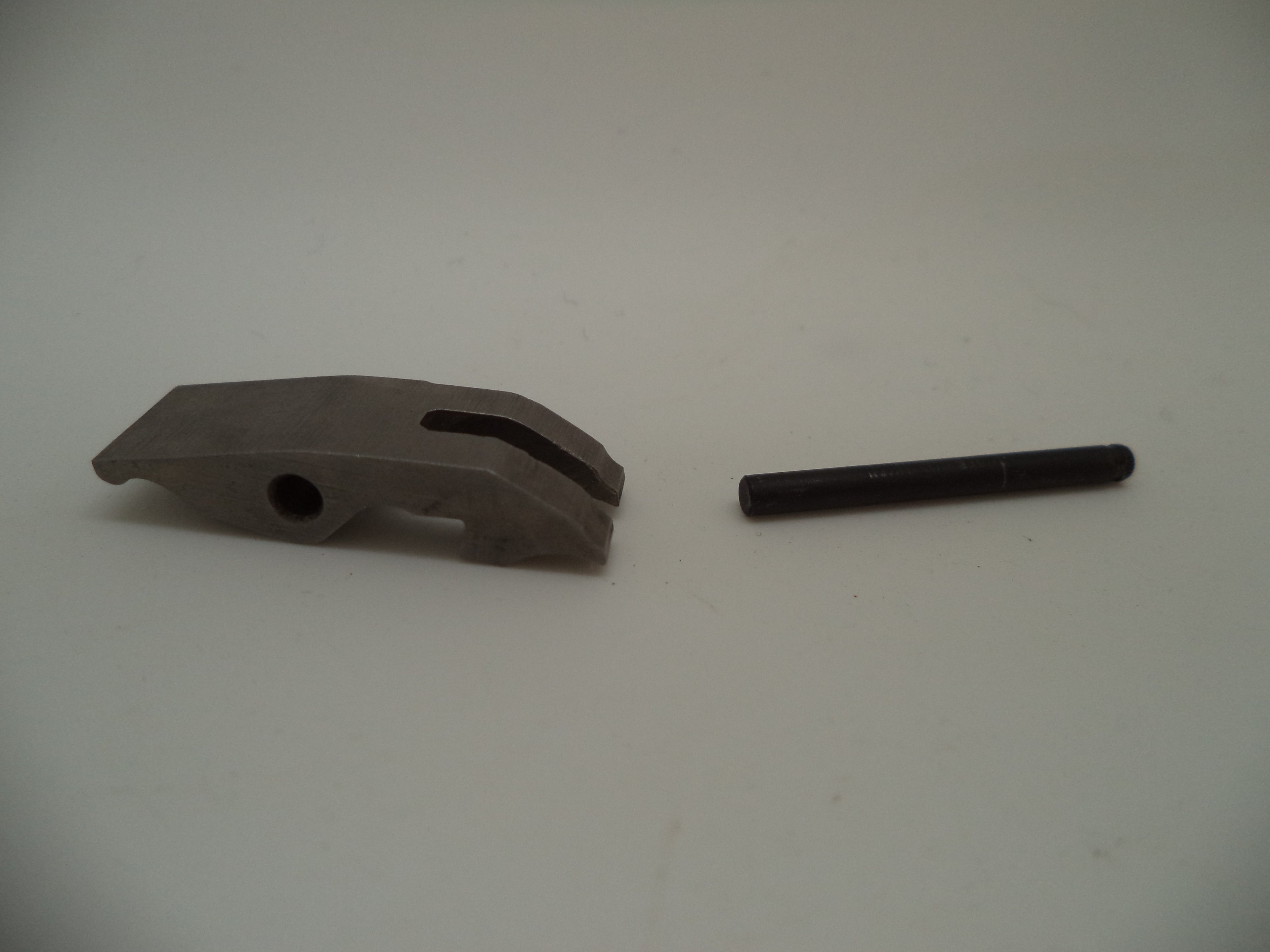 S&W Model 915 Lever & Lever Pin 915N - 9mm Used Part