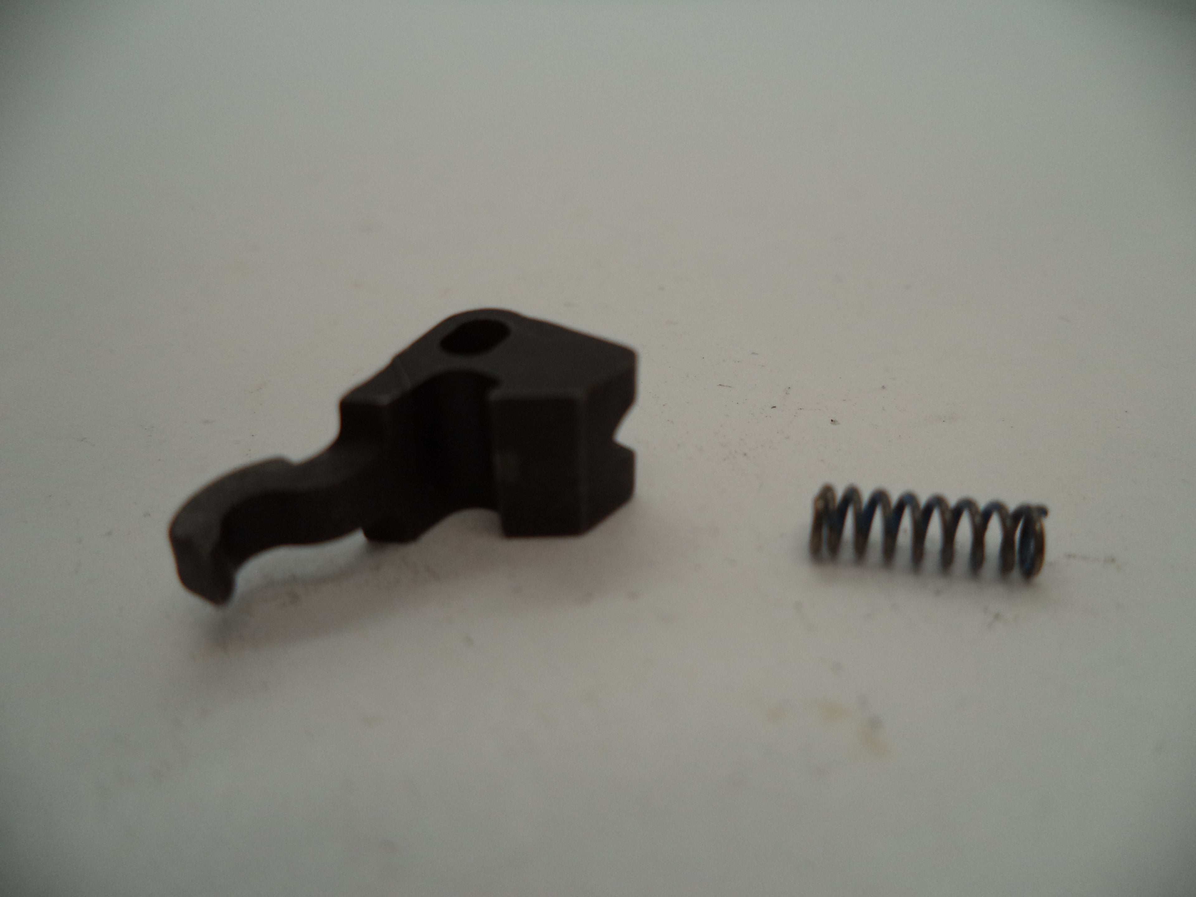 62981 Smith & Wesson N Frame Model 629-5 Cylinder Stop Spring .44 Mag Used Part