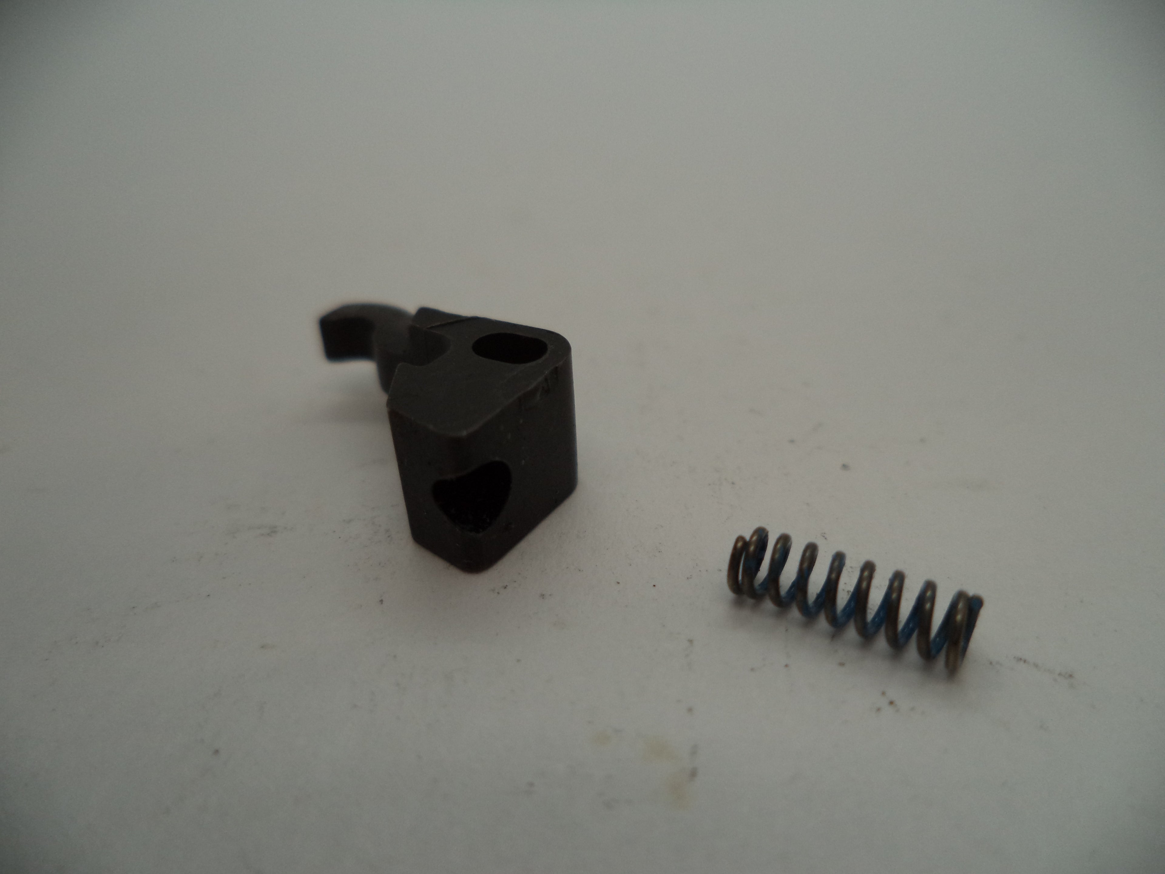 62981 Smith & Wesson N Frame Model 629-5 Cylinder Stop Spring .44 Mag Used Part