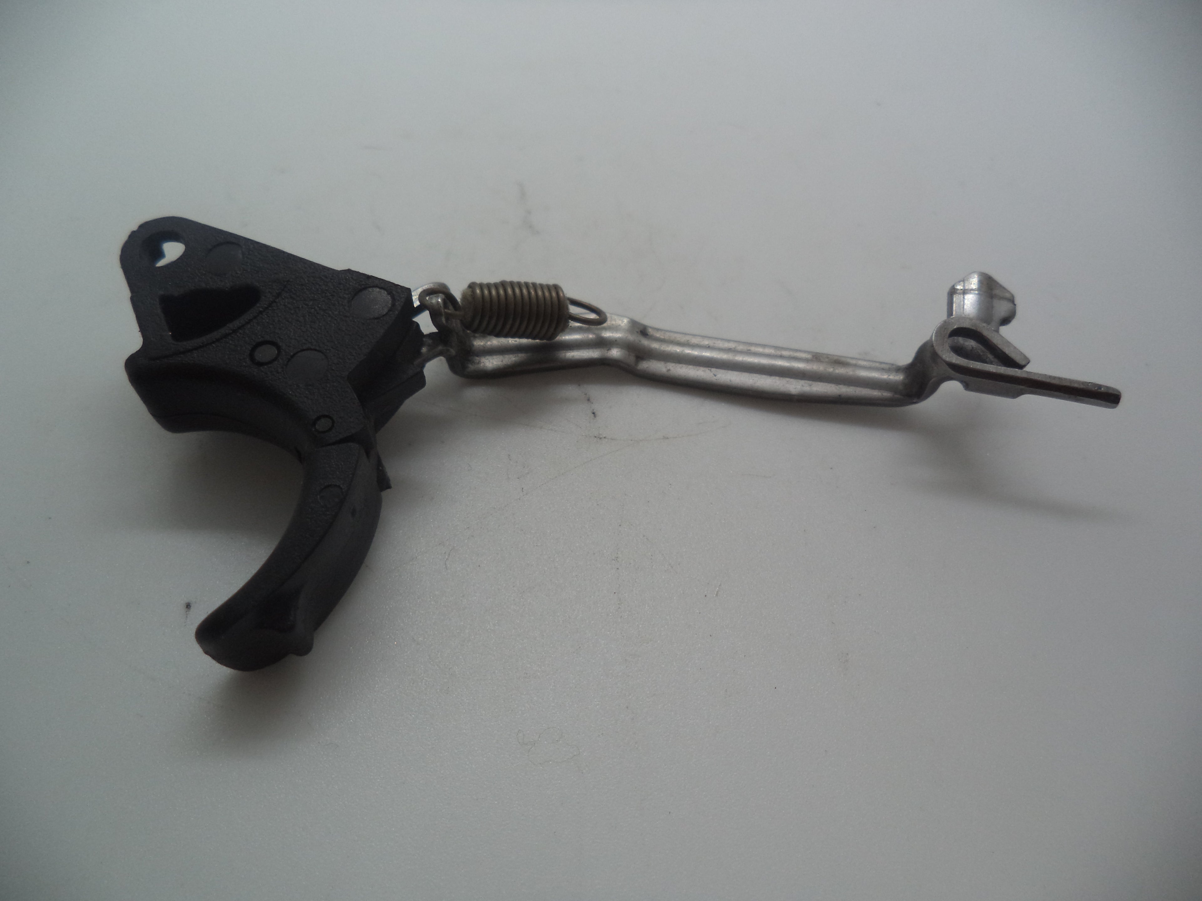 MP4501B Smith & Wesson Pistol M&P 45 Trigger Bar Assembly Used Part .45 S&W