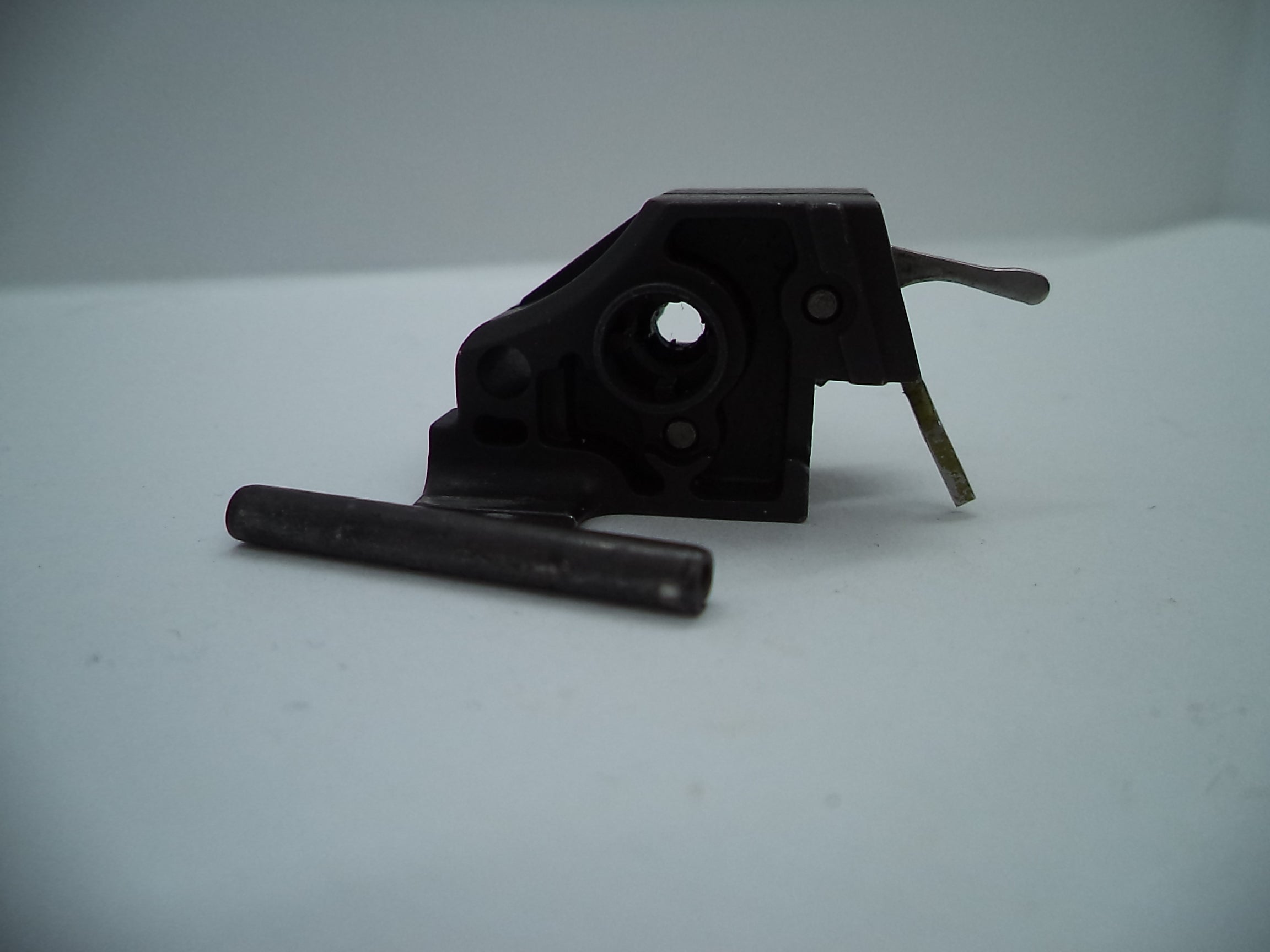 Smith & Wesson M&P 9 Full Size 1.0 Lever Assembly & Pin - 9mm - Used OEM Part