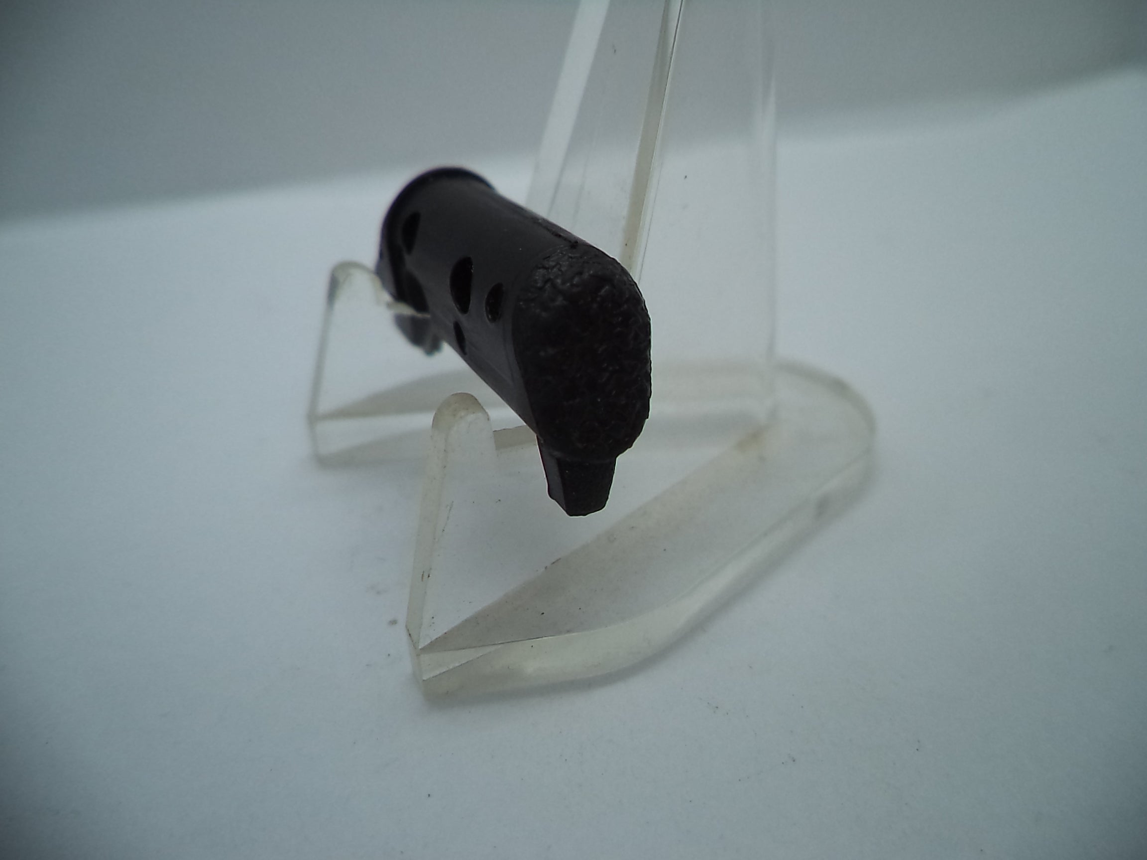 Smith & Wesson M&P 9 Full Size 1.0 Magazine Catch - 9mm - Used OEM Part