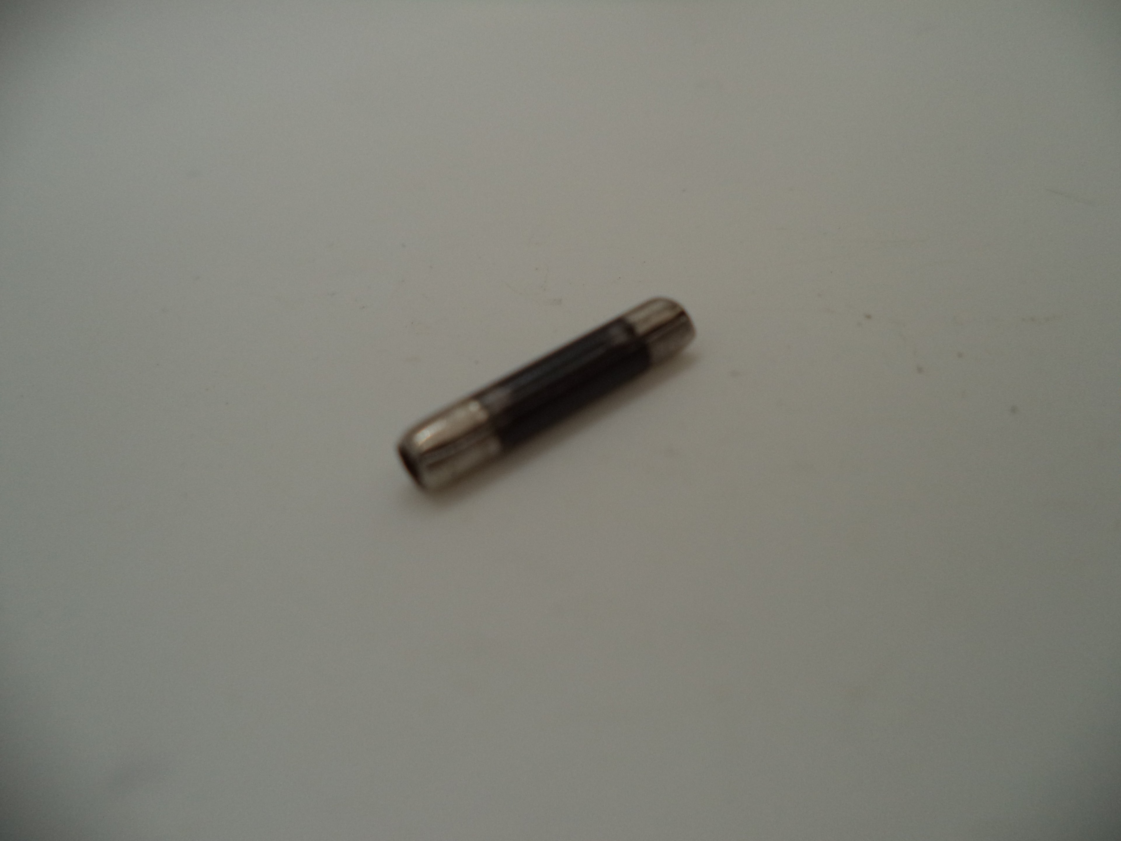 281171 Smith & Wesson L Frame Model 581 Stock (Grip) Pin Used .357 Mag