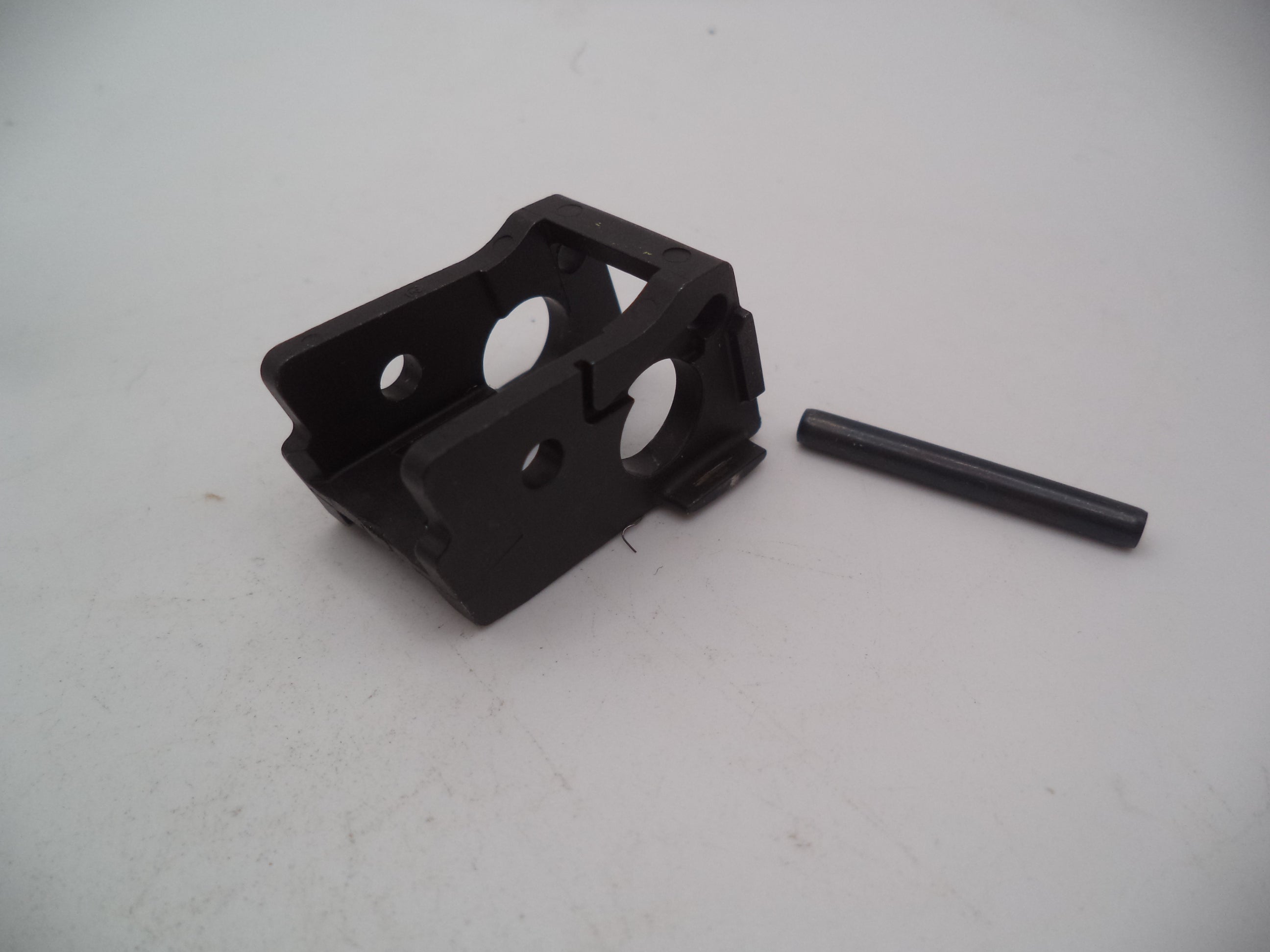 MP4015 Smith & Wesson Pistol M&P Locking Block & Pin Used Part .40 S&W