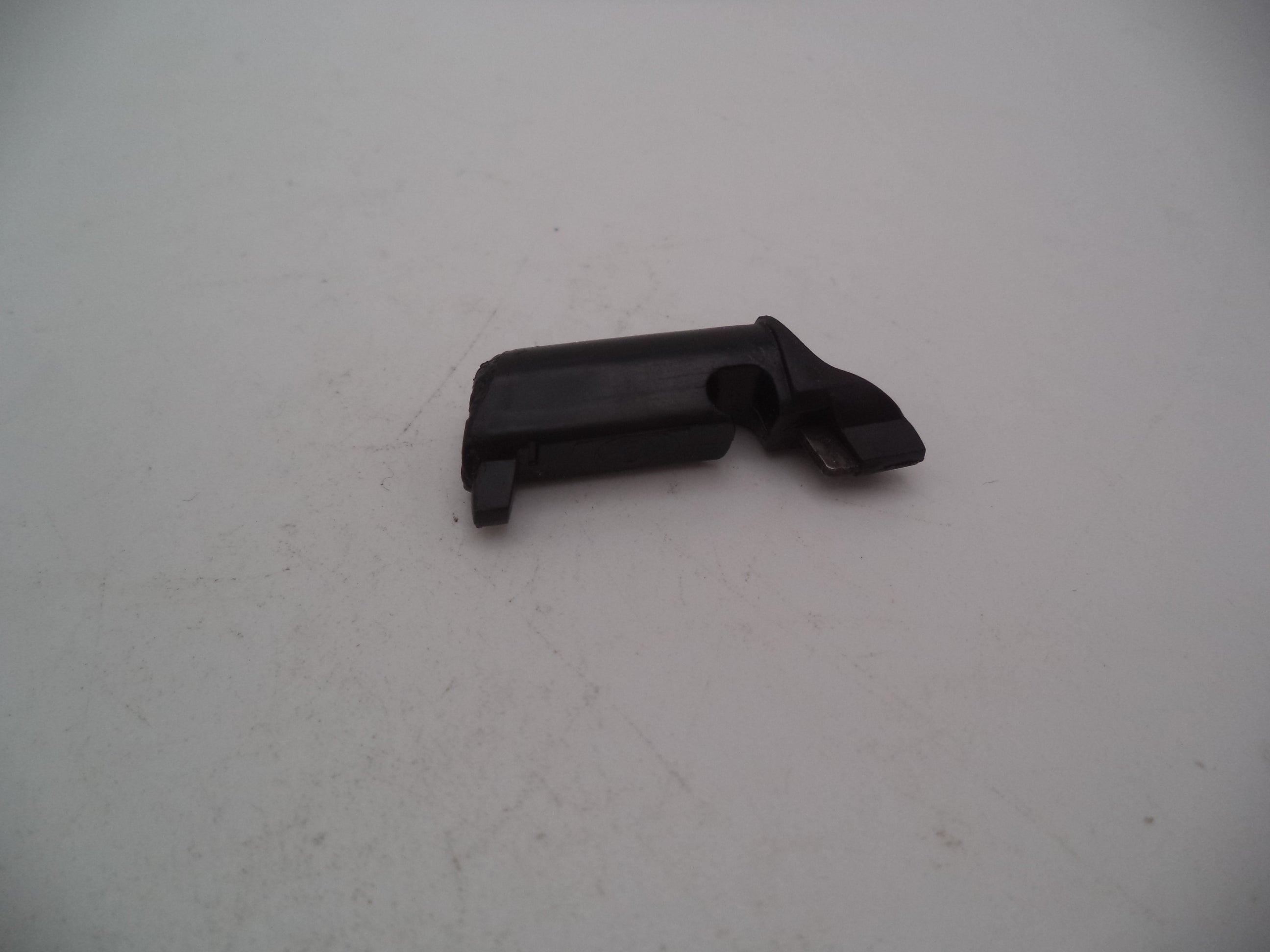 MP4026A1 S&W Pistol M&P 40c Magazine Catch .40 cal  (Used Part)