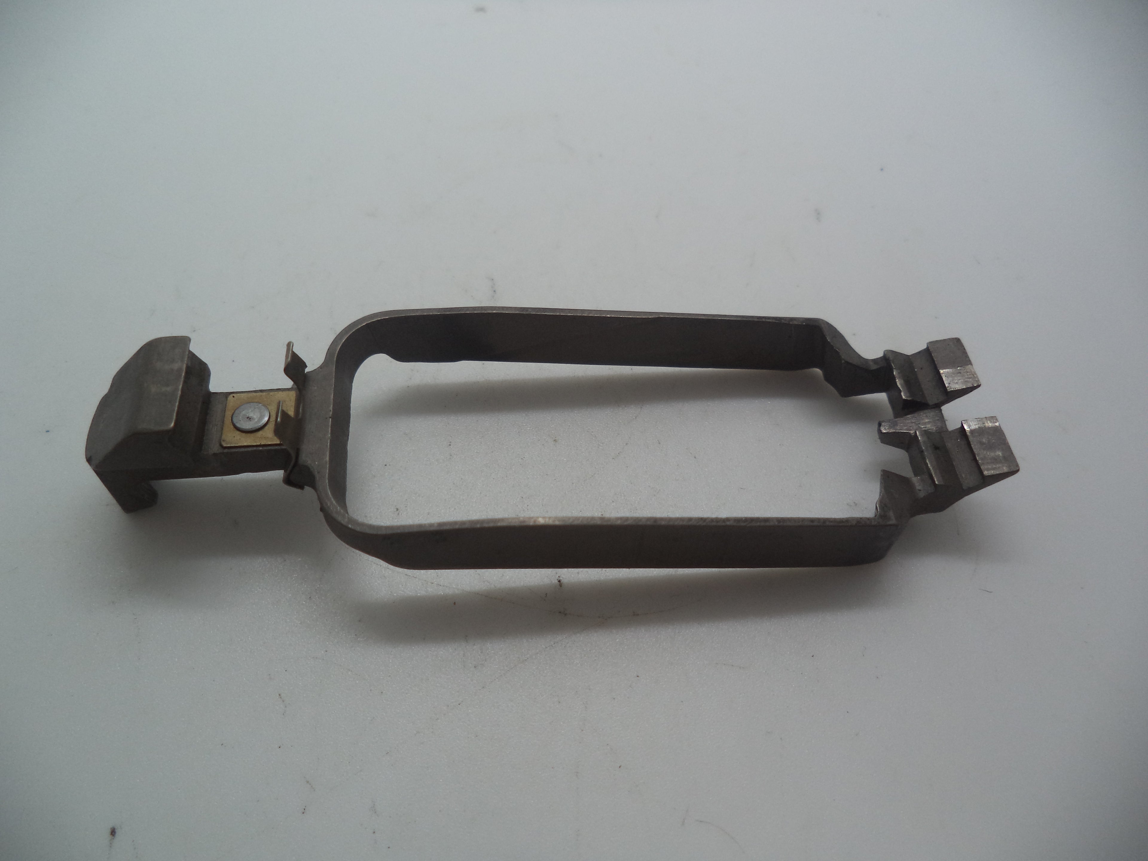 909 Smith & Wesson Model 5903  9mm  Draw Bar Used Parts