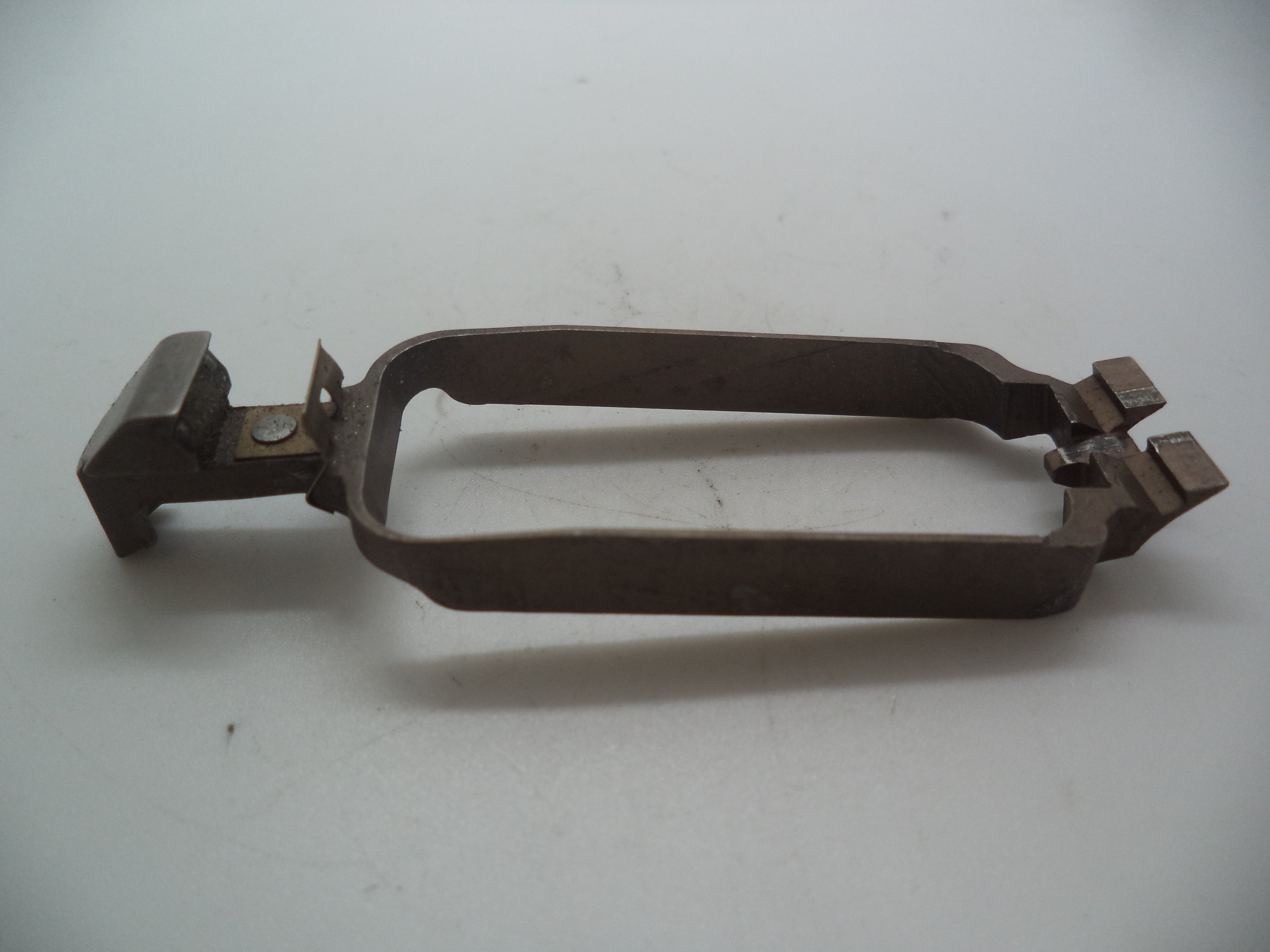 6909 Smith & Wesson Model 6946  9mm  Draw Bar Used Parts