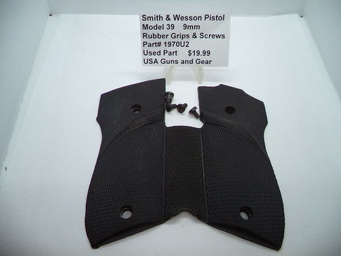 1970U2 Smith & Wesson Pistol Model 39 Rubber Grips & Screws Used Part 9MM