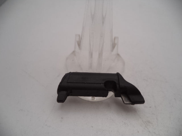 Smith & Wesson Pistol M&P 9C 1.0 Magazine Catch 9mm MP9C3A  Used Part