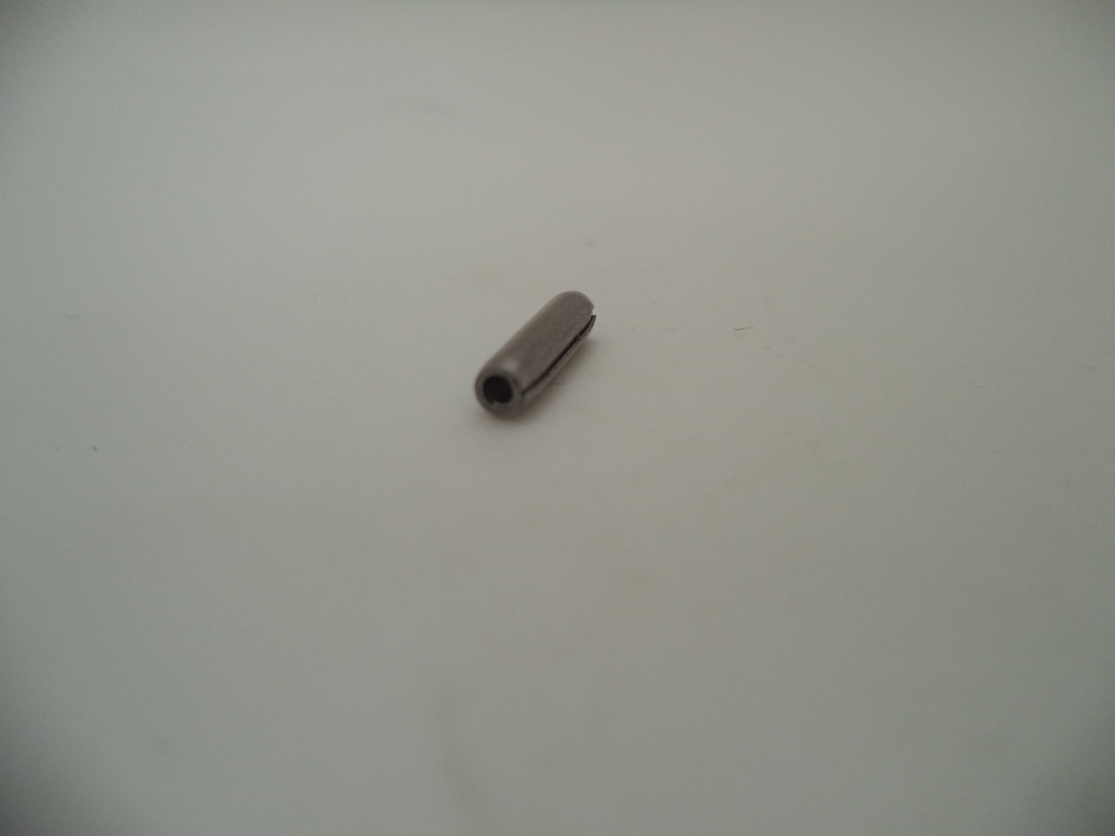 255200000 Smith & Wesson Pistol Model SW380 Auto Extractor Pin New