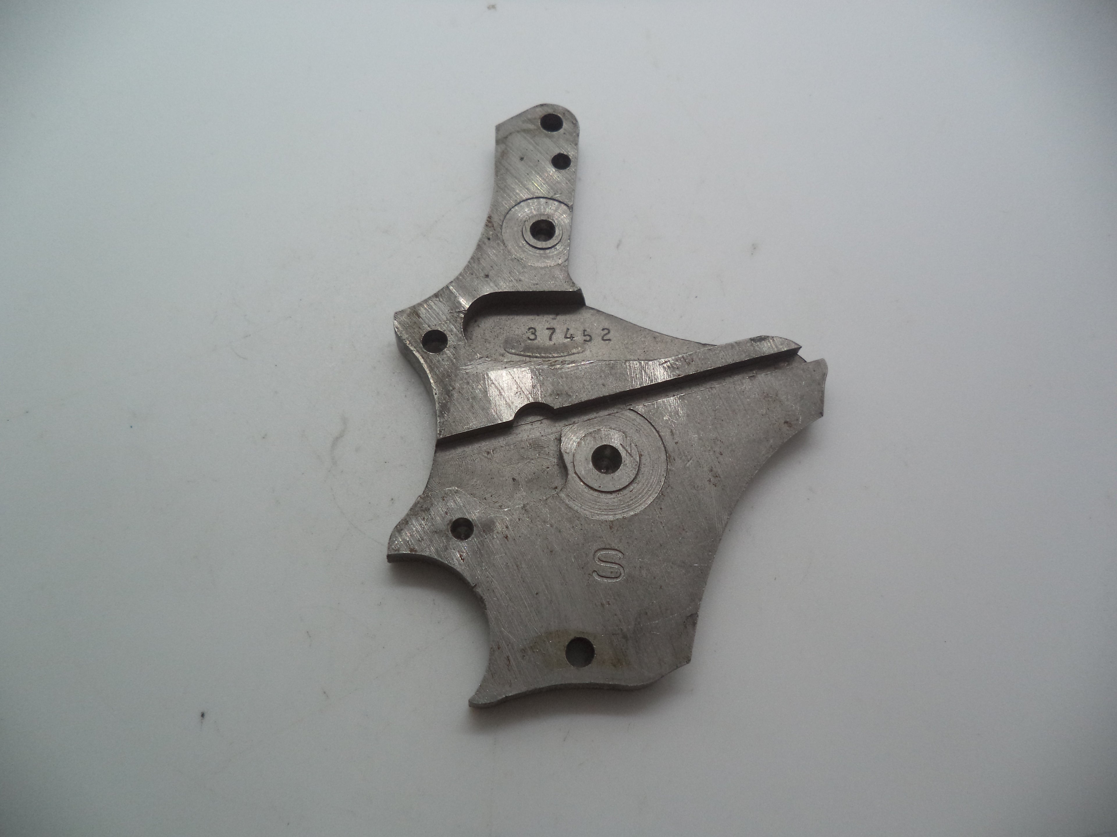 681157B Smith & Wesson L Frame Model 681 Used Part Old Style Early Model Side Plate SS .357 Mag.