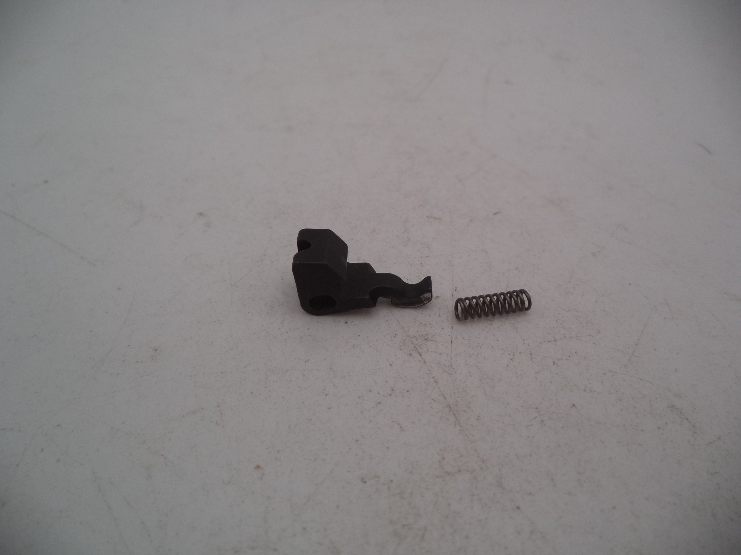 686166 Smith & Wesson L Frame Model 686 SSR Pro Cylinder Stop & Spring