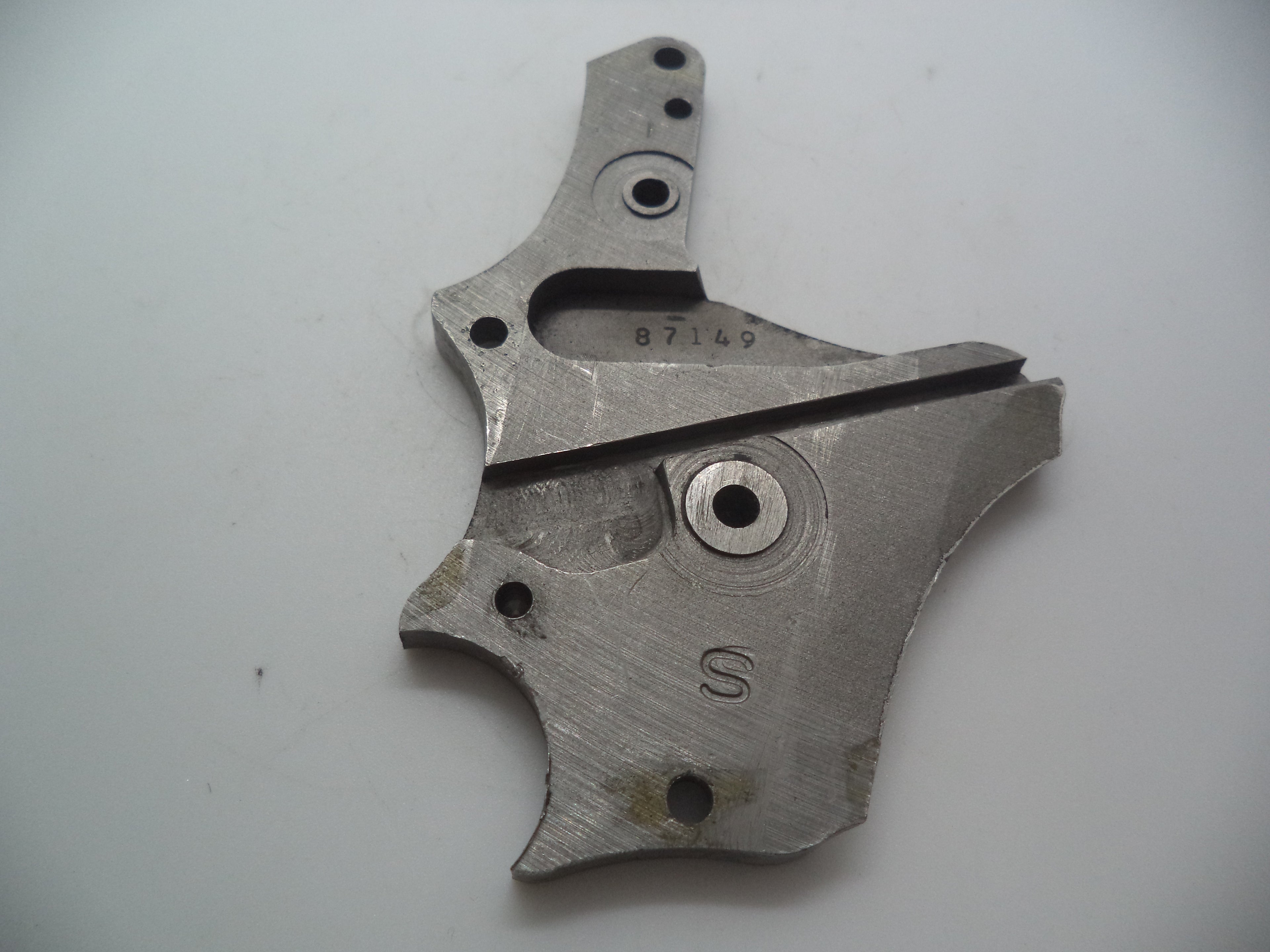 686157 Smith & Wesson Revolver L Frame Model 686 Side Plate .357 Magnum Stainless Steel