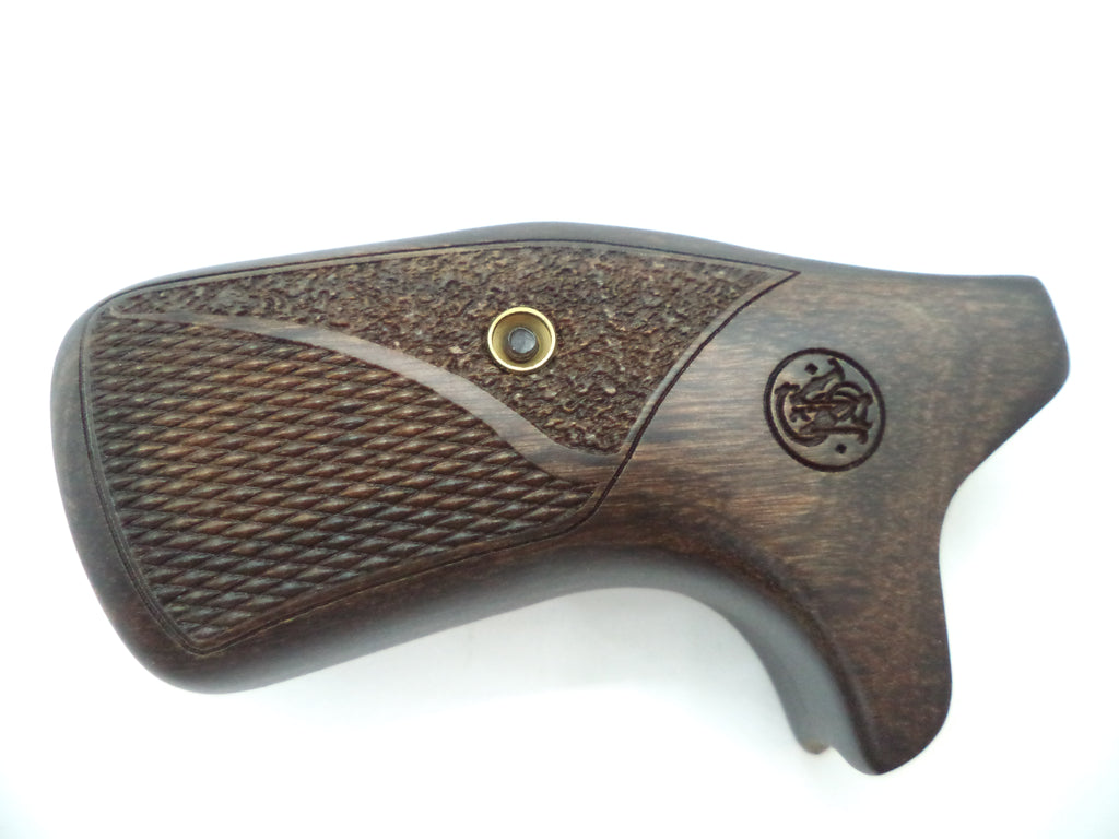 411740000 Smith & Wesson J Frame All Models Stipple Grips w/ Logo Round Butt