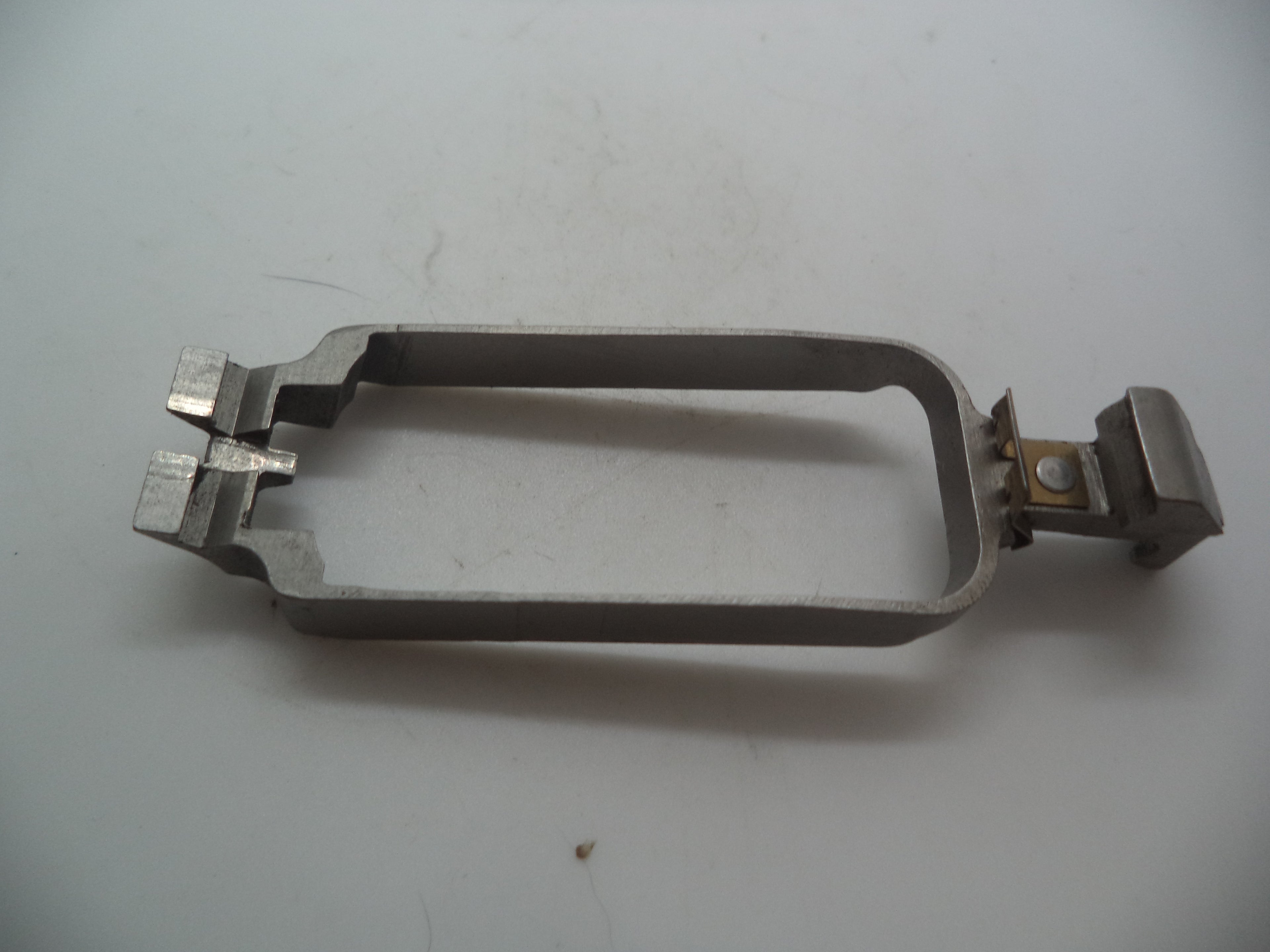 9153 Smith & Wesson Model 915  9mm  Draw Bar Used Parts