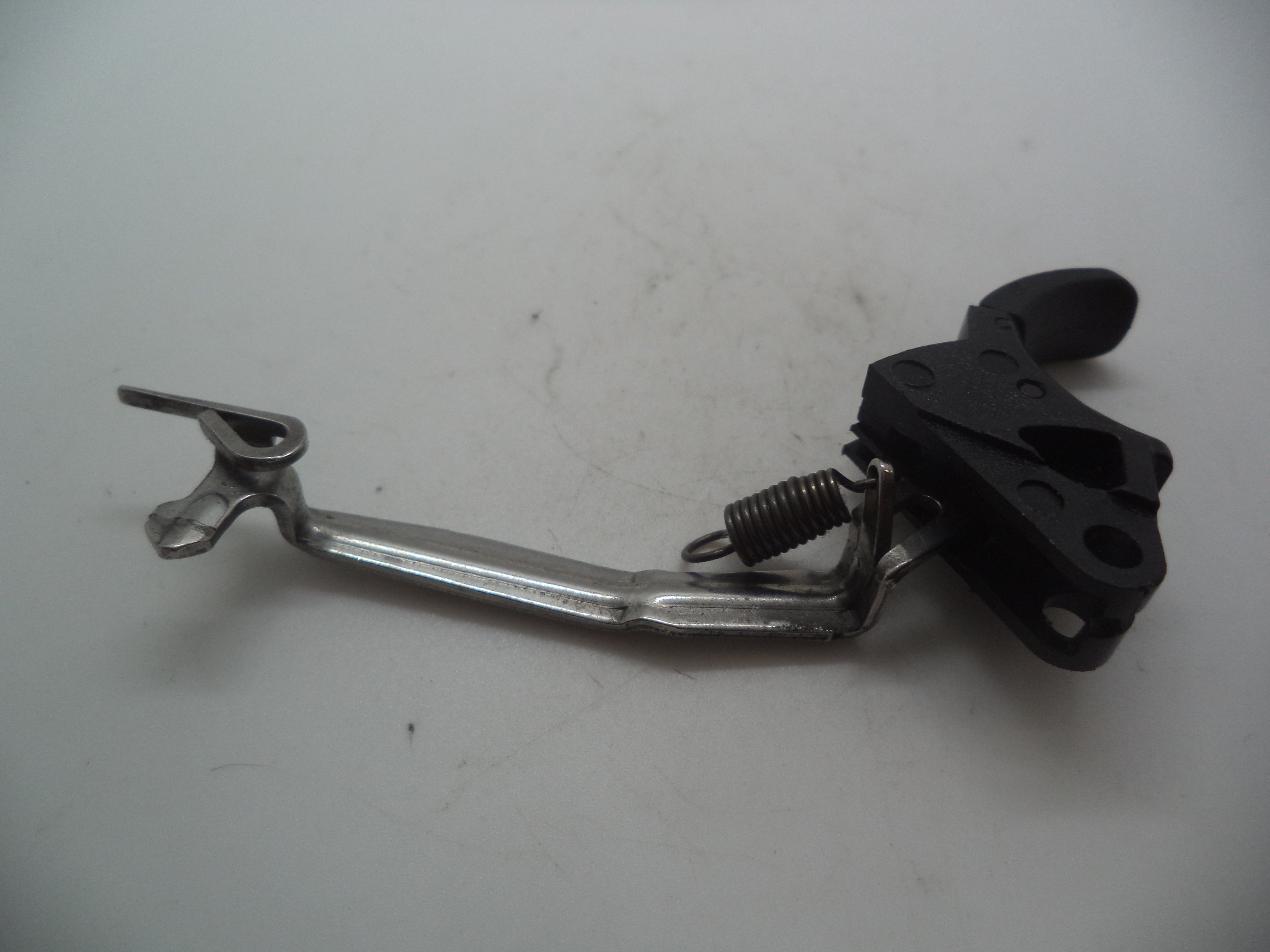MP903 Smith & Wesson Pistol M&P Trigger Bar Assembly With Spring  Used Part 9mmc S&W