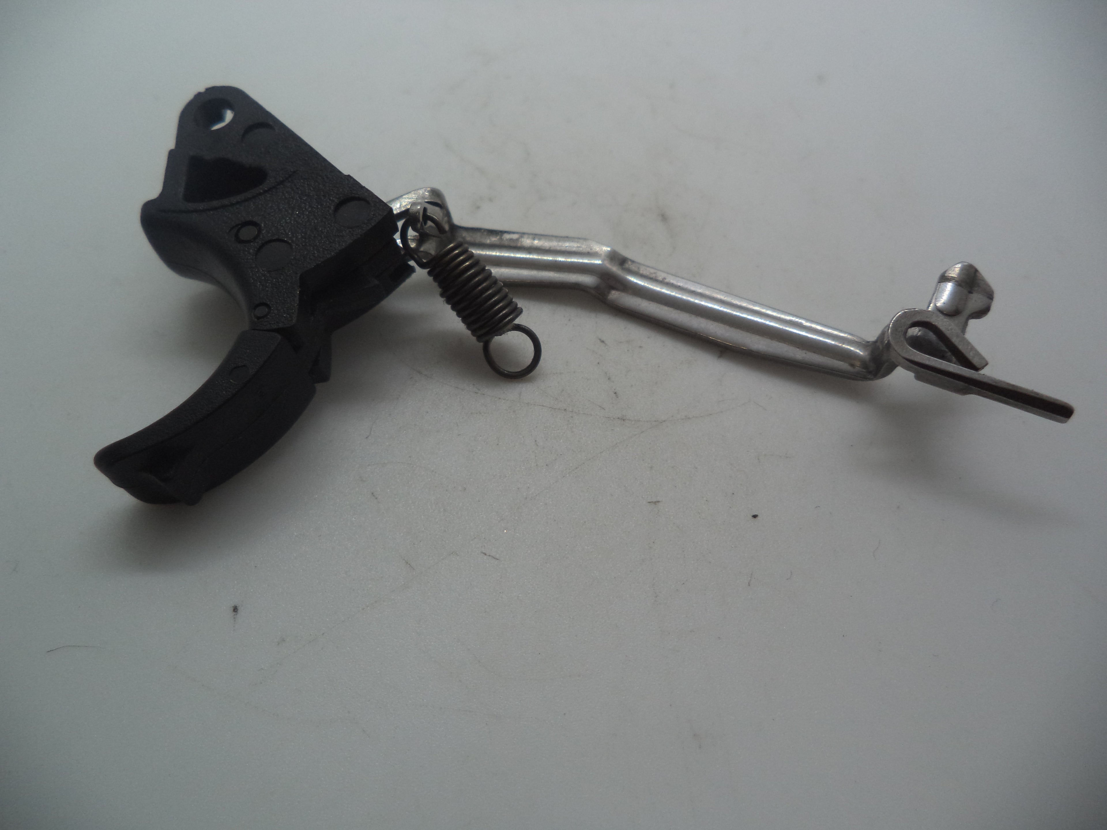MP903 Smith & Wesson Pistol M&P Trigger Bar Assembly With Spring  Used Part 9mmc S&W
