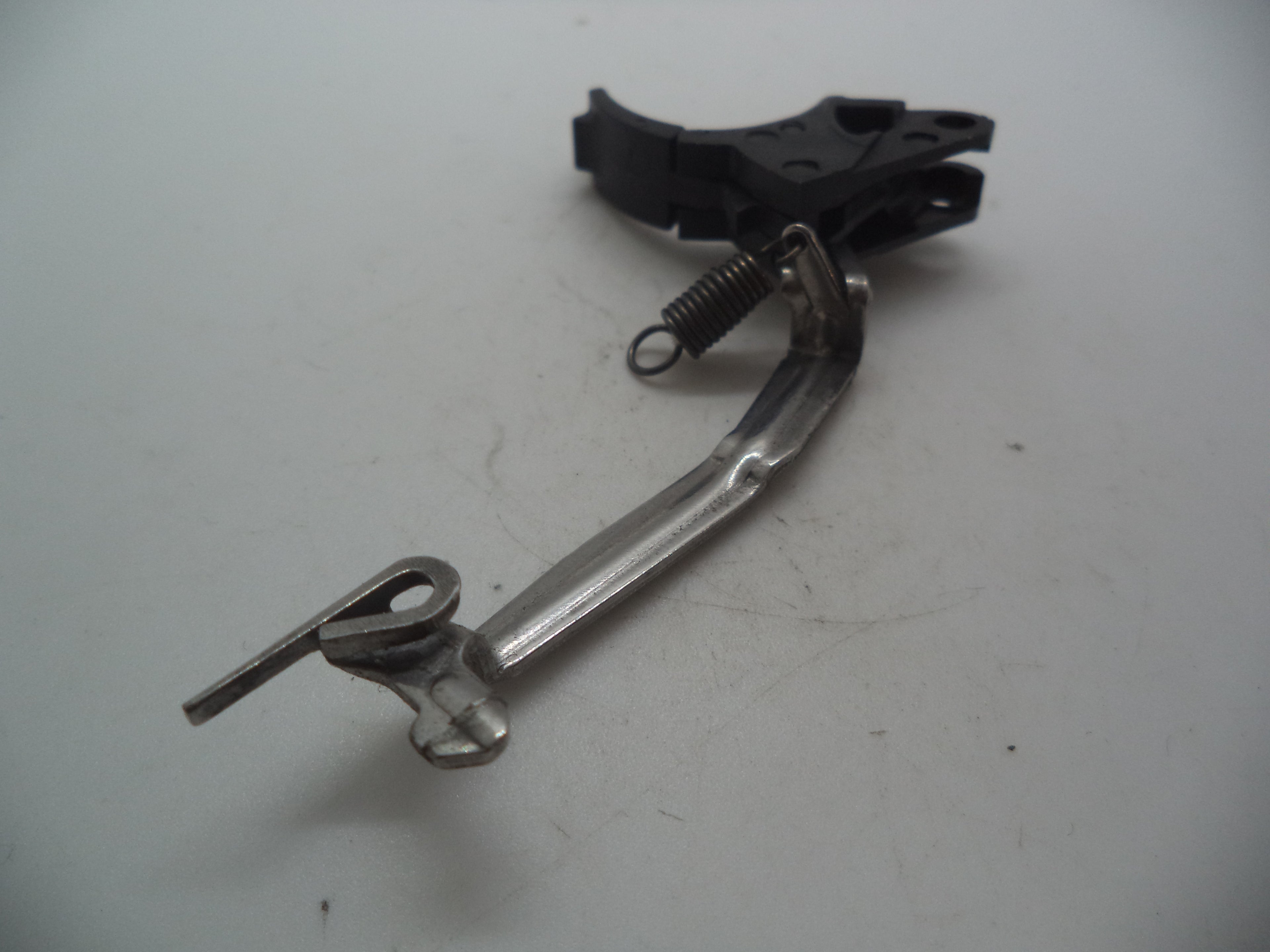 MP903 Smith & Wesson Pistol M&P Trigger Bar Assembly With Spring  Used Part 9mmc S&W