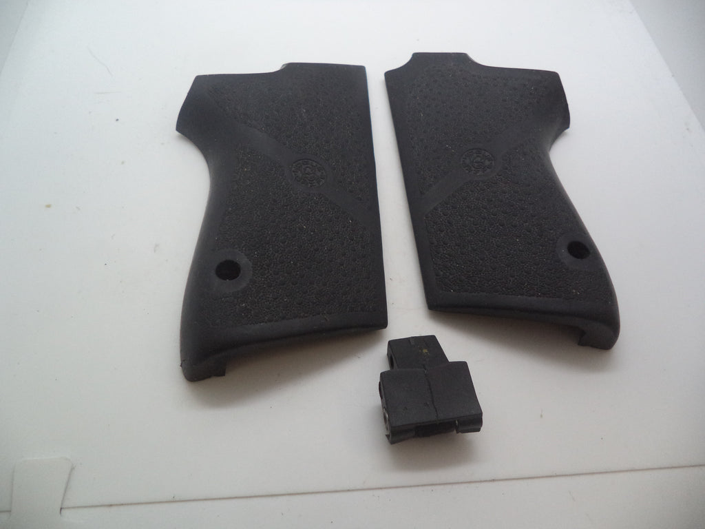 PG45 Smith & Wesson Model 4516  .45 ACP Black Rubber Pistol Grips Used Parts