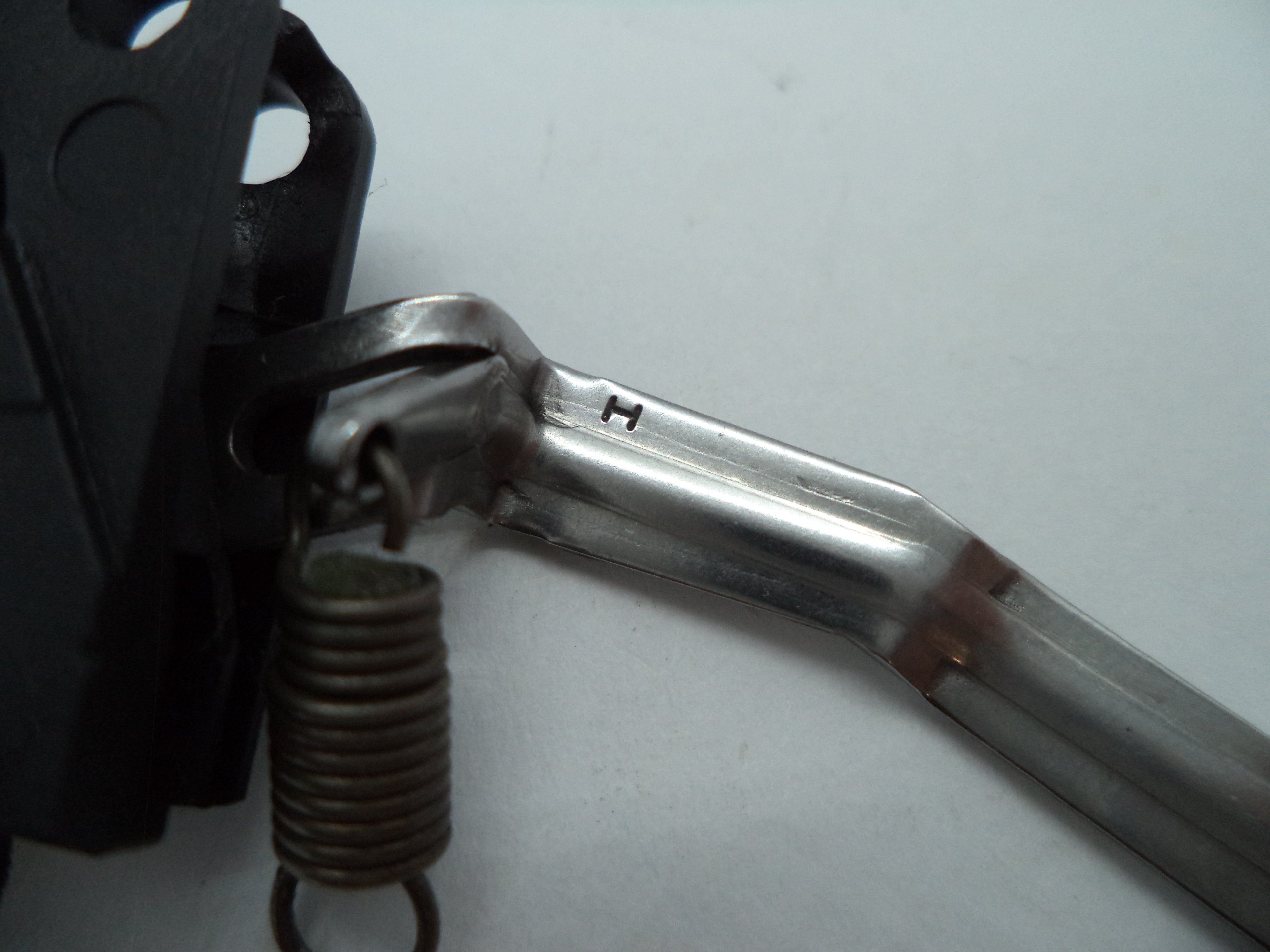 MP4019C Smith & Wesson Pistol M&P Trigger Bar Assembly Used Part .40 S&W