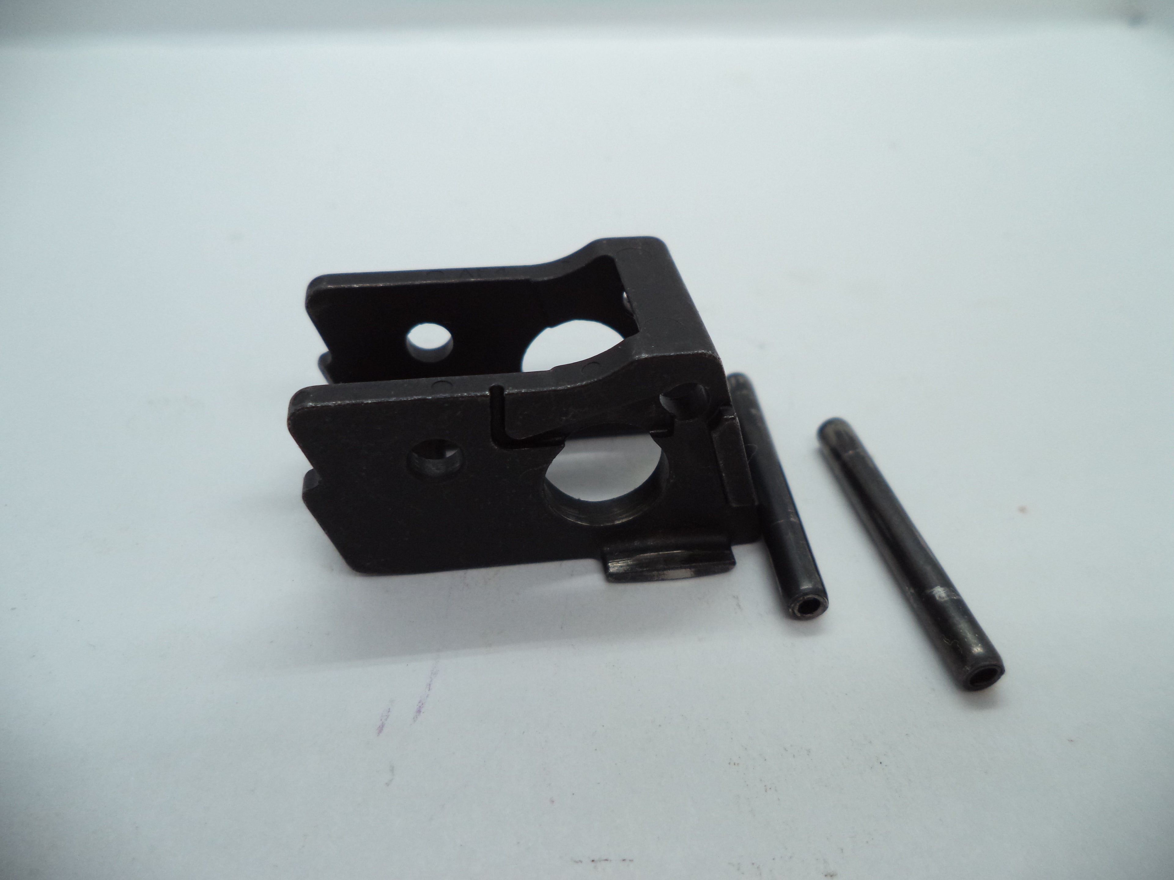 MP4015E Smith & Wesson Pistol M&P Locking Block Used Part .40 S&W