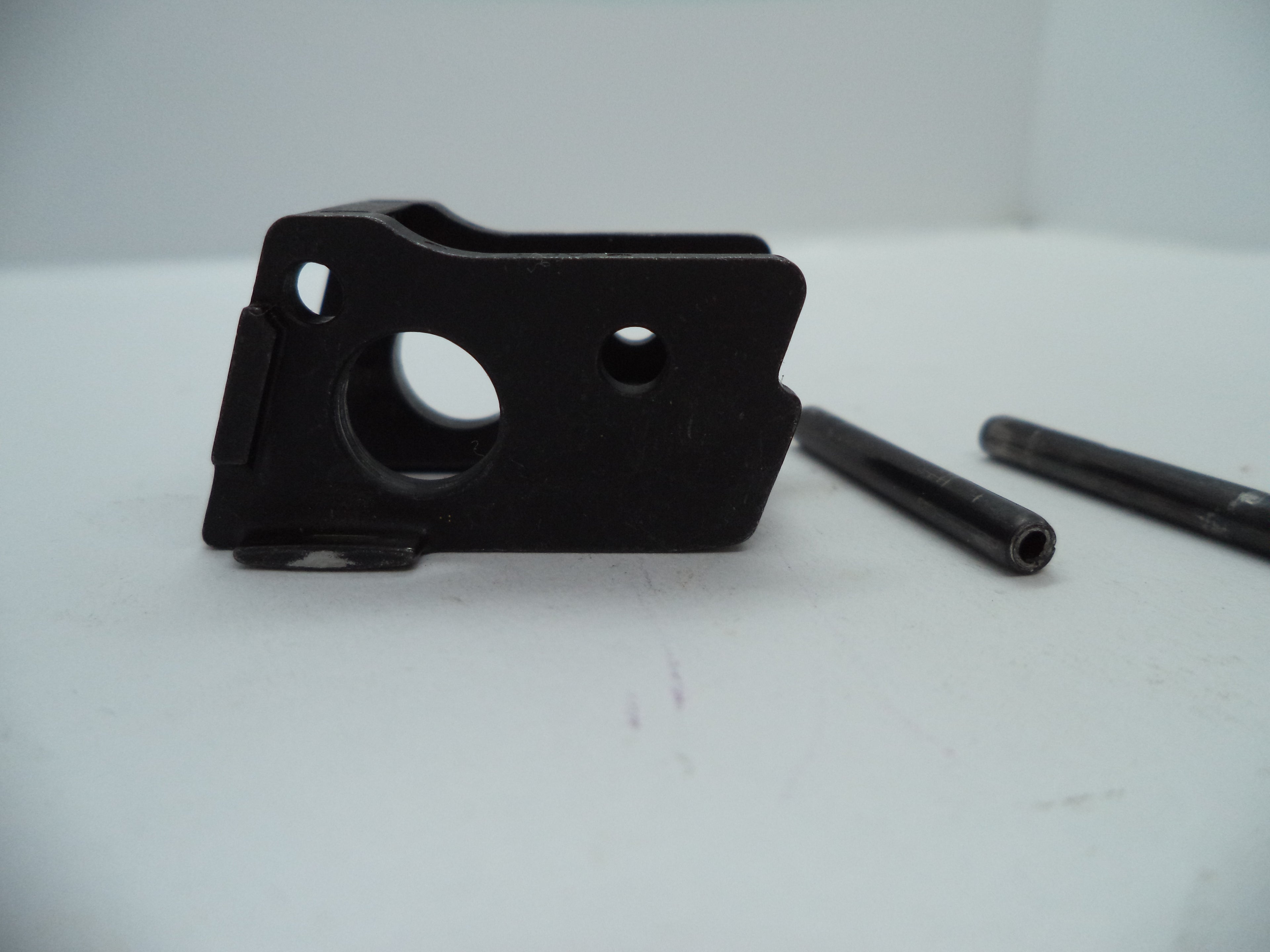 MP4015E Smith & Wesson Pistol M&P Locking Block Used Part .40 S&W