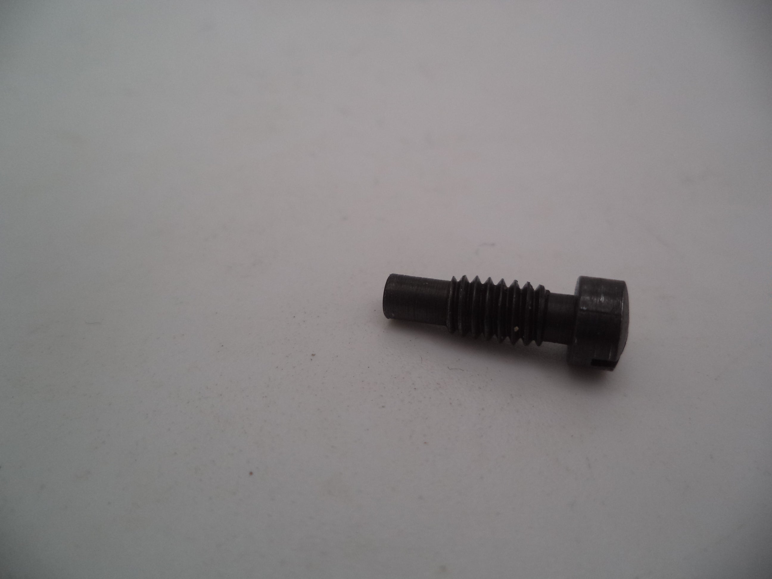Smith & Wesson K Frame Strain Screw - Models 17 & 18 - Square Butt - Blue Steel - Old Style - Used - .22 LR 173C