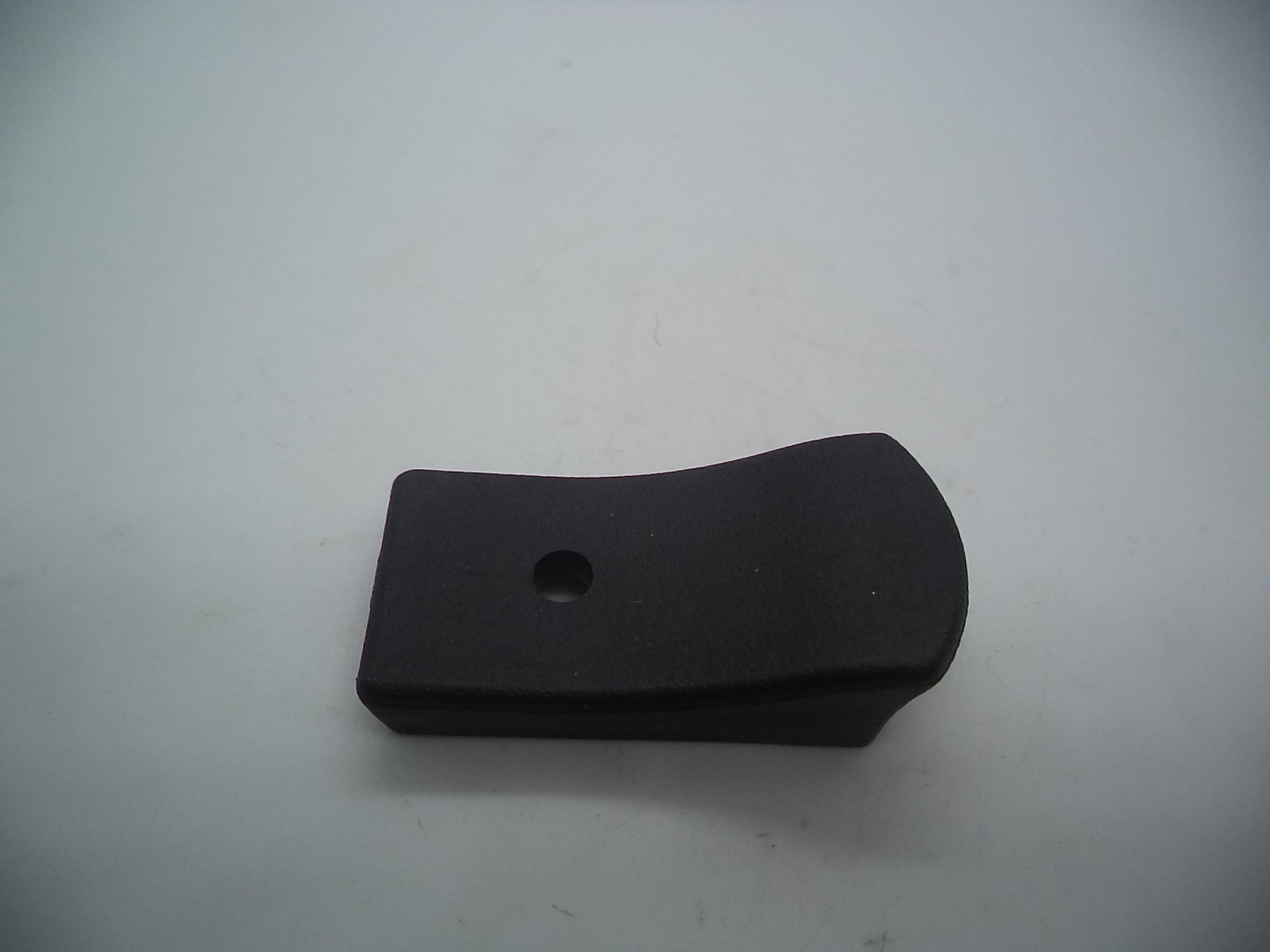 S&W Pistol Model 3913 Curved, Magazine Buttplate 9mm 108970000