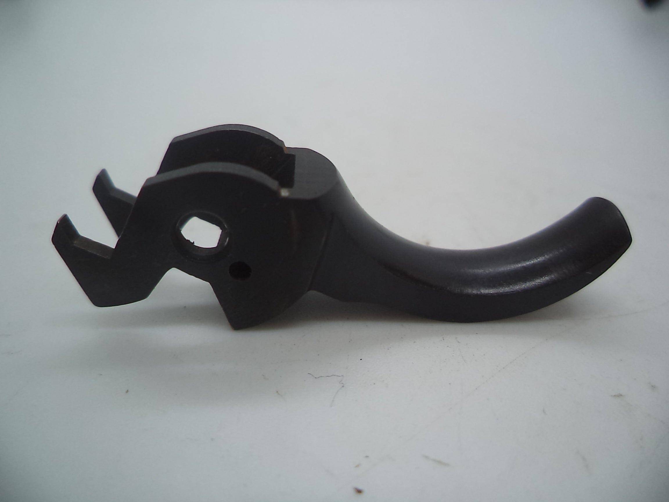 S&W Model 910 Trigger 91005 - 9mm Used Part